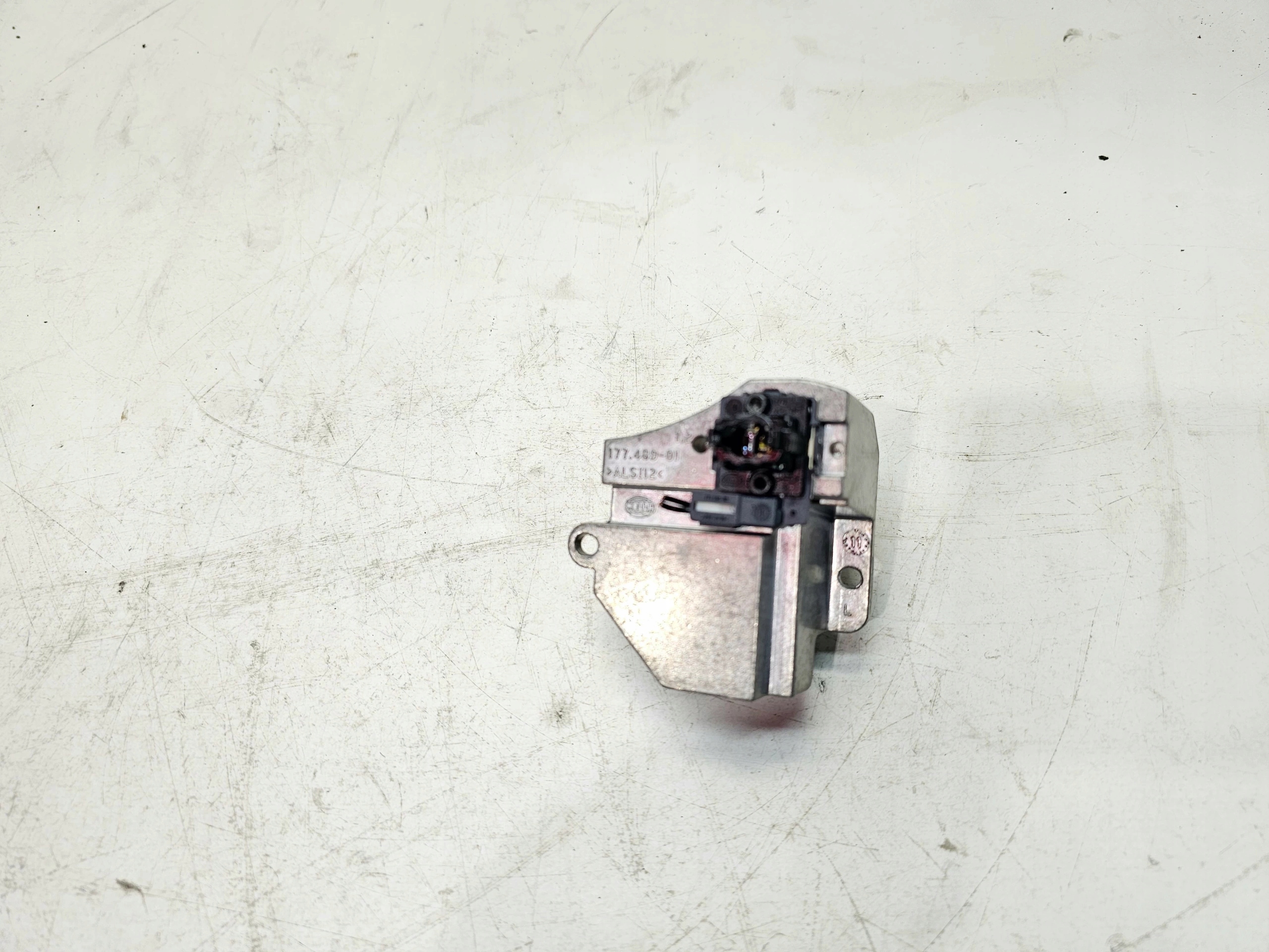 DIODA module LED REFLEKTORA JEZ left front AUDI A6 C7 A7 17748901