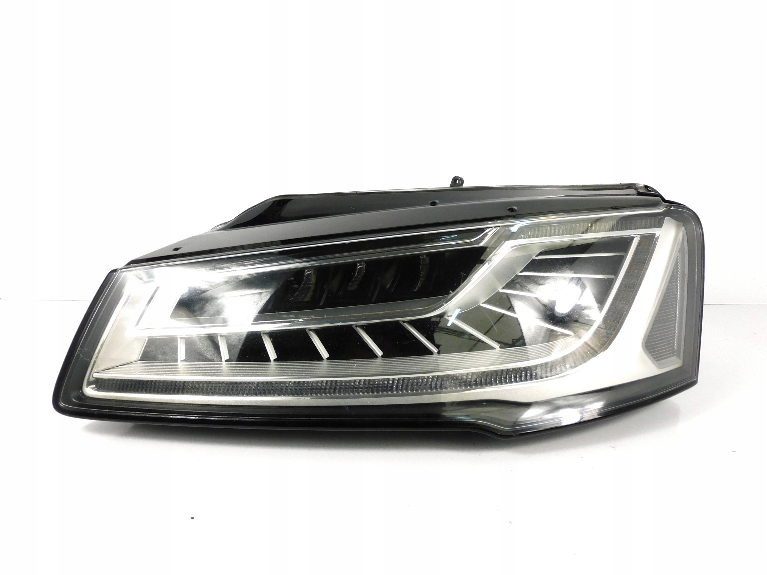 AUDI A8 D4 4H LAMPA LEWA MATRIX 4H0941035