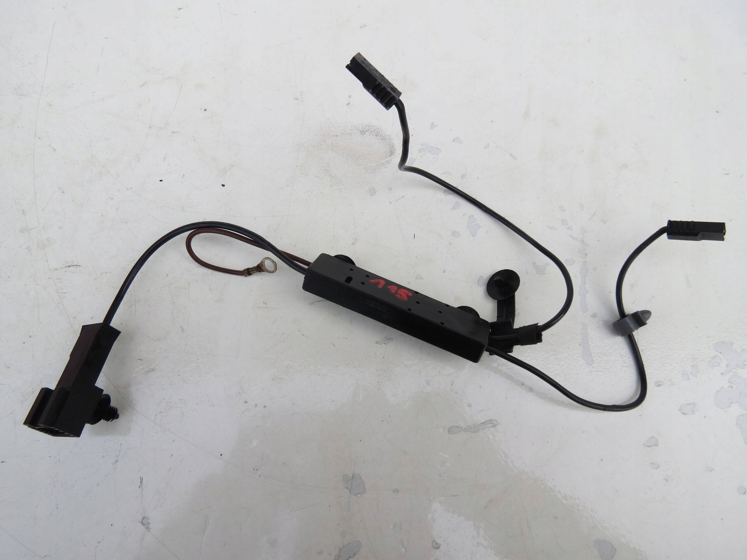 amplifier ANTENY MERCEDES-BENZ CLS C218 AMG A2128704589