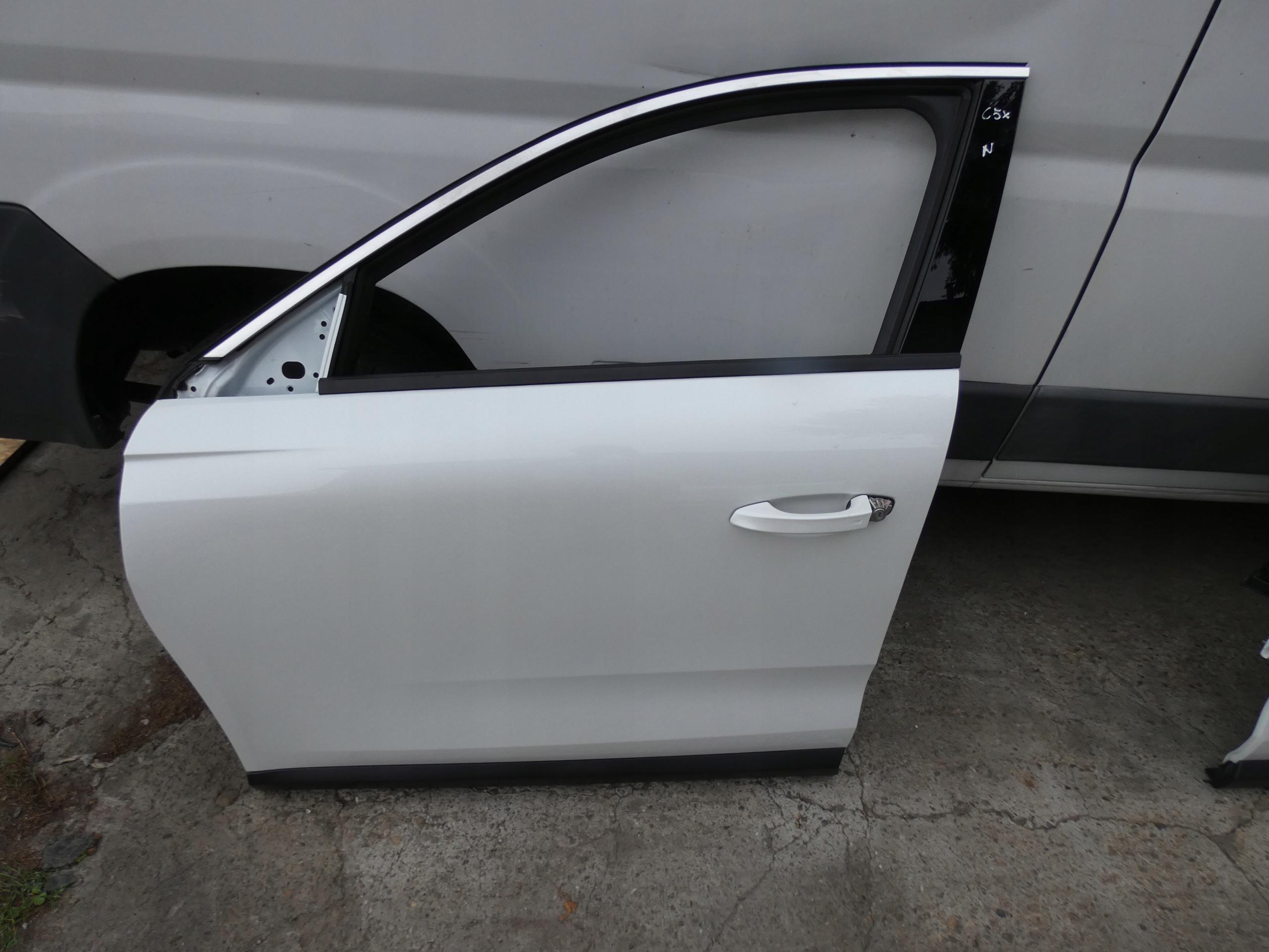 door front left driver´s CITROEN C5 X C5X EN9 BIALA PERLA