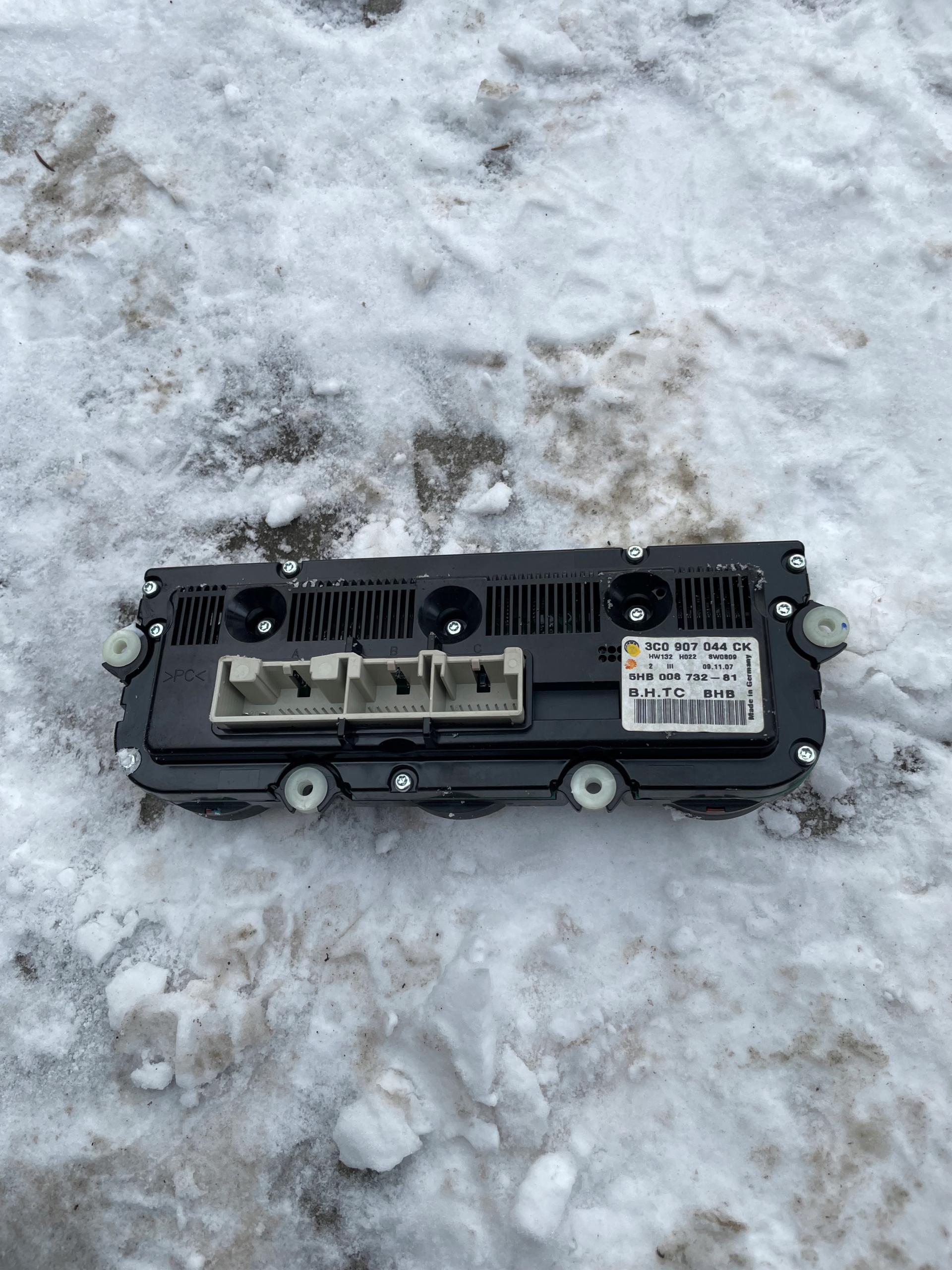 control panel air conditioning devices VOLKSWAGEN PASSAT B6