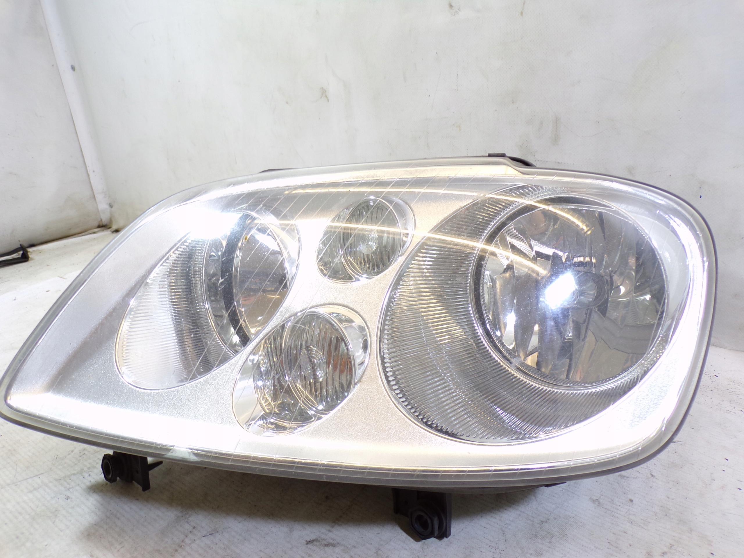 light front front left VOLKSWAGEN TOURAN 1 and (K) (3)