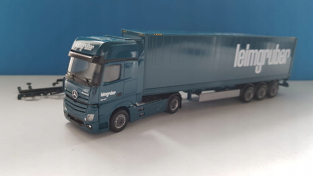 Herpa 935920 Mercedes 40 ft. container Leimgruber