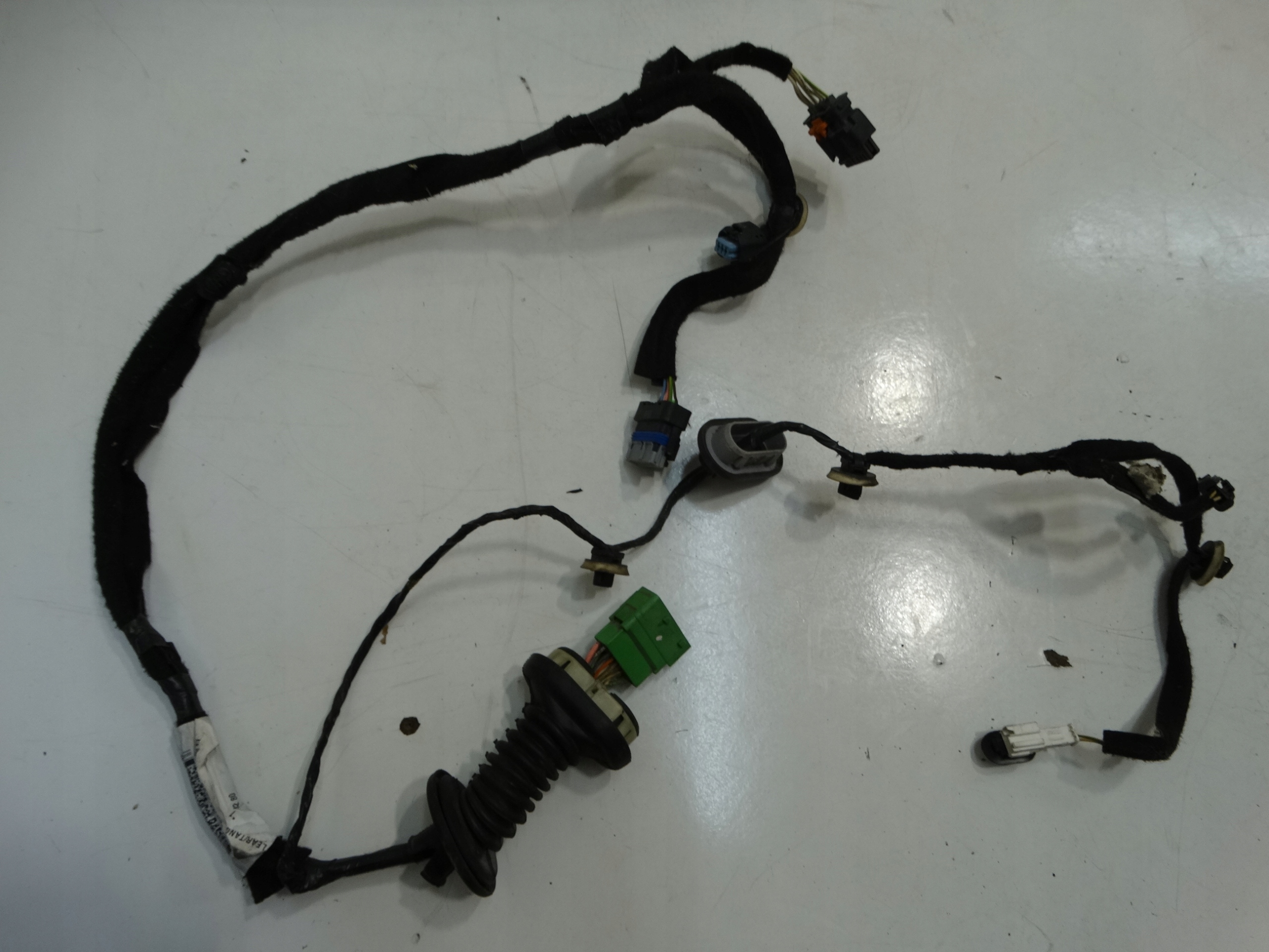 bundle door right rear part CITROEN DS5 9801373280