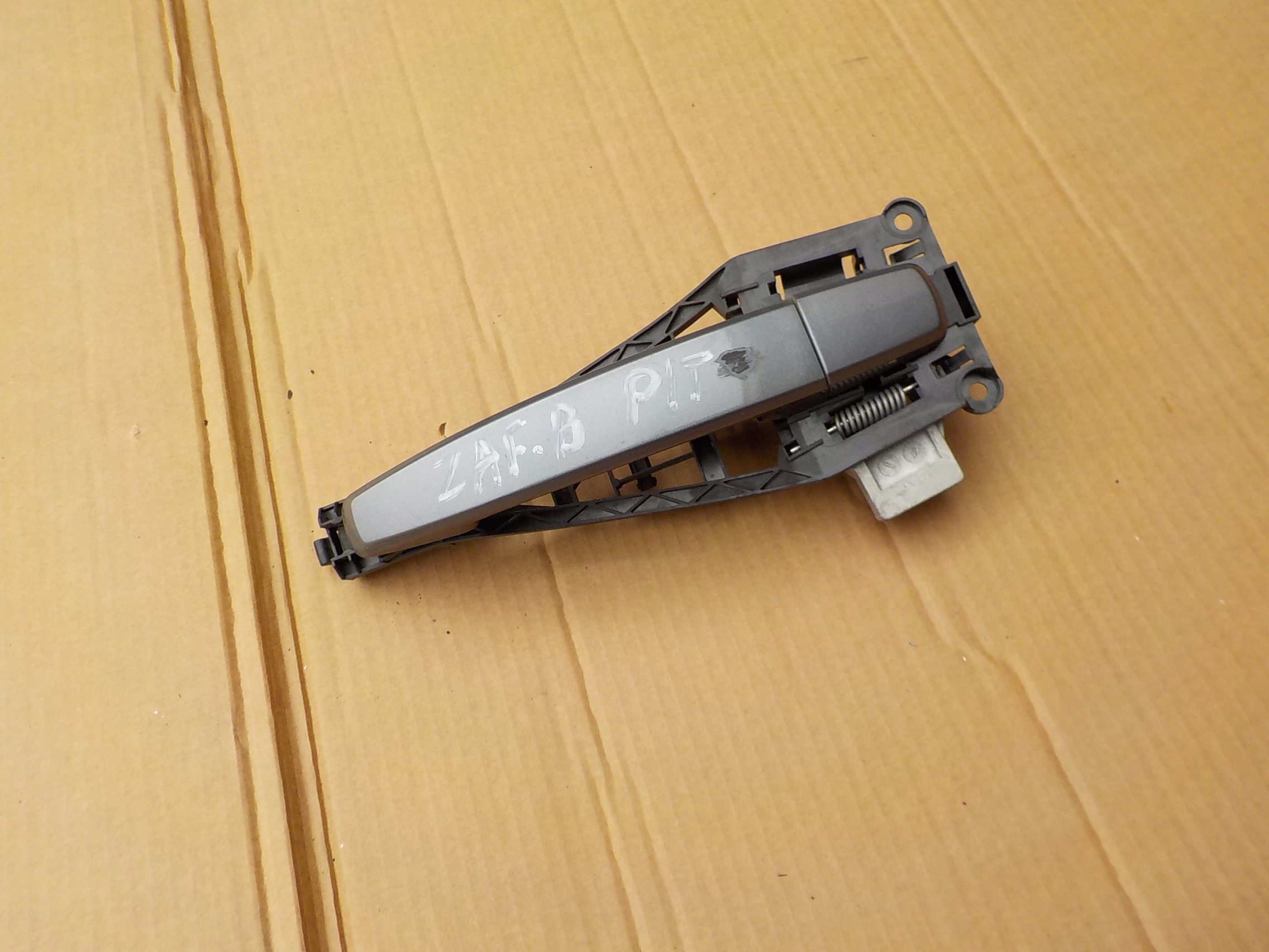 handle right rear part opel zafira b