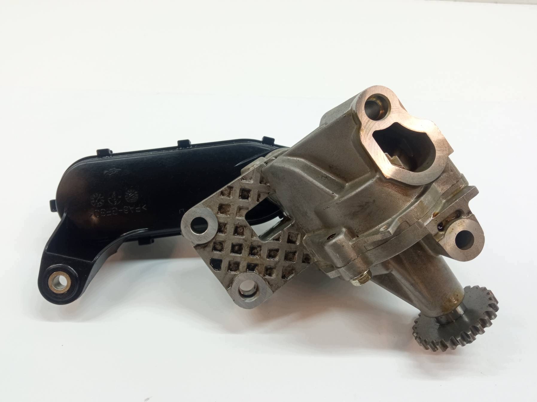 oil pump 1.6 E-TECH Renault Captur II (2019-)