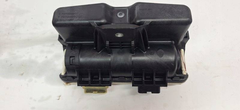 airbag airbag spolujezdce OPEL CORSA D 7004401