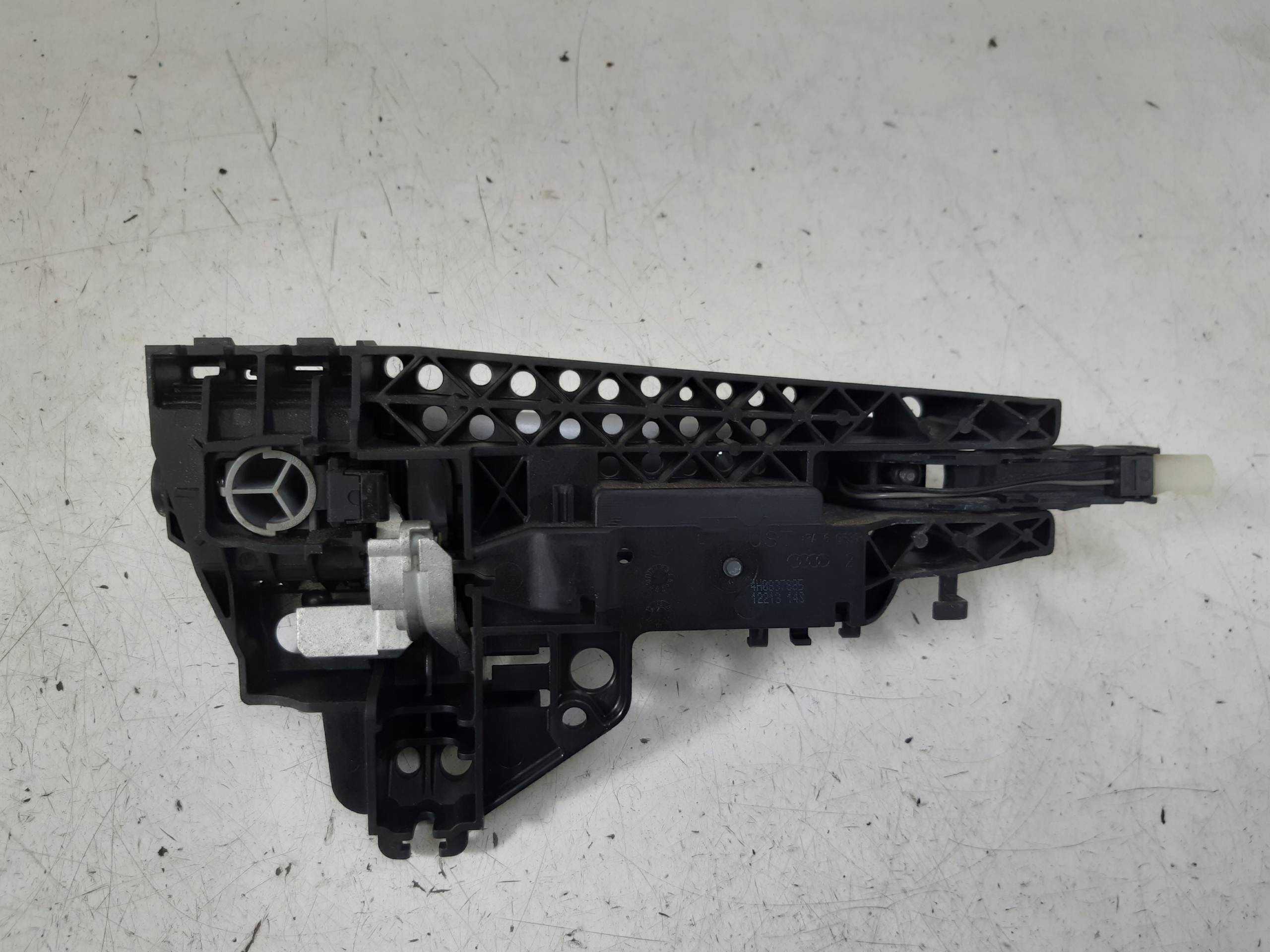 handle left rear part LY7G Audi A6 C7
