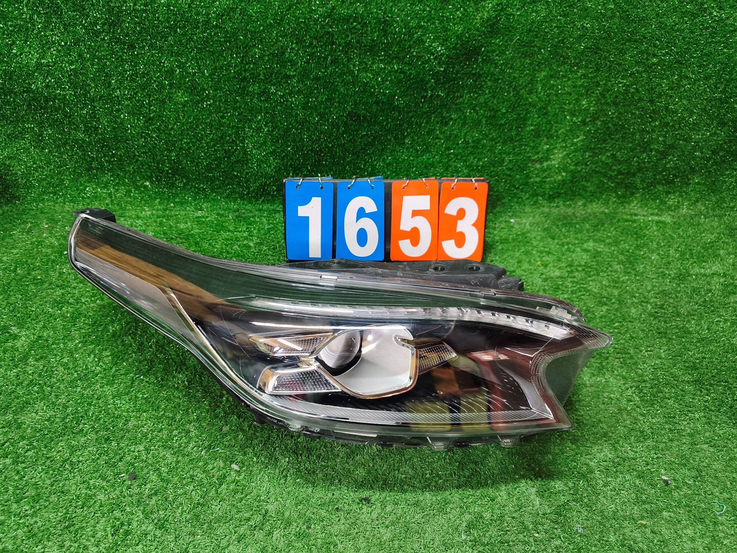 REFLEKTOR right front KIA X-CEED 19- FULL LED NR.R1653