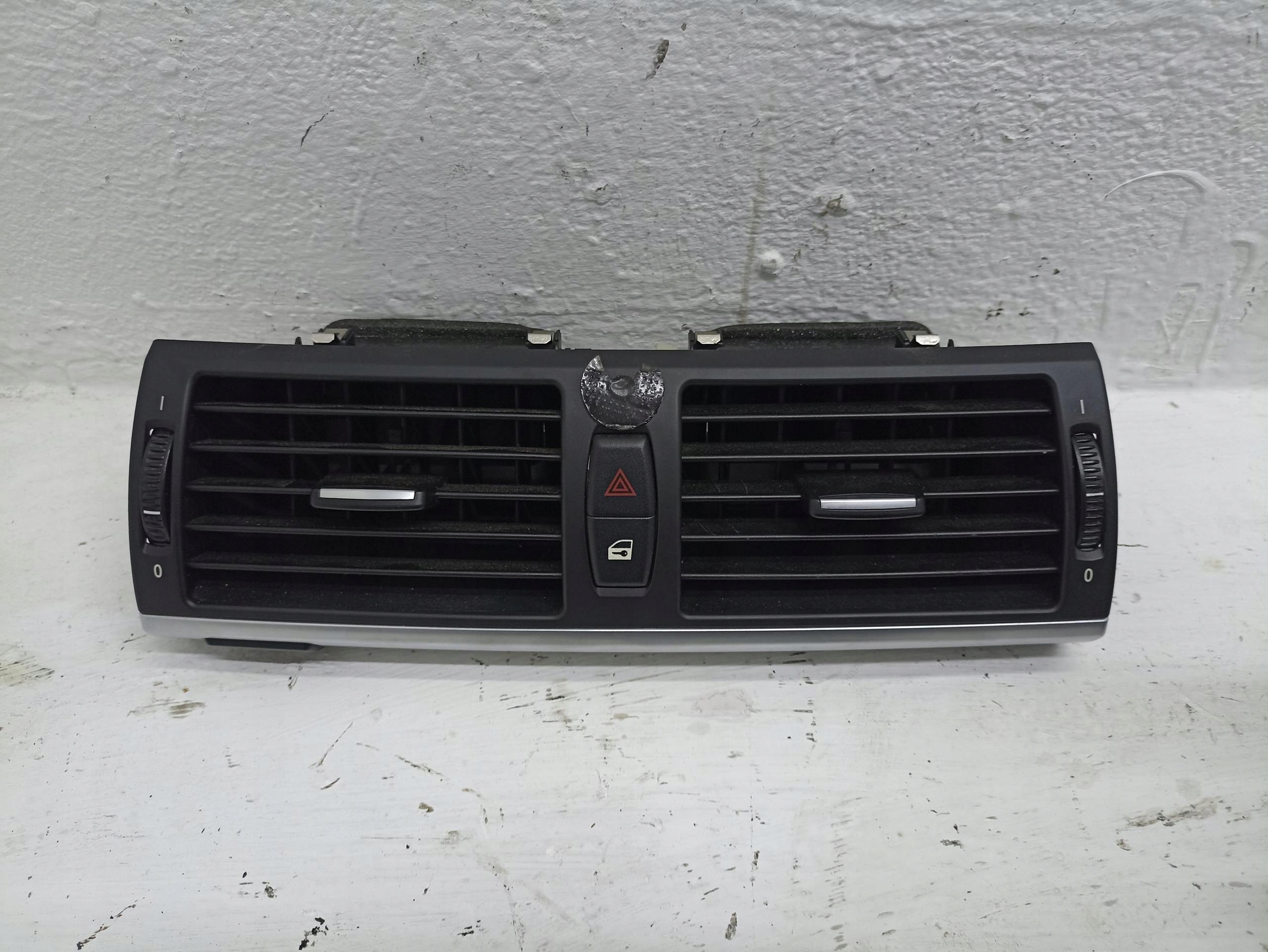 grid air conditioning devices central BMW X6 E71 / LCI 9210705