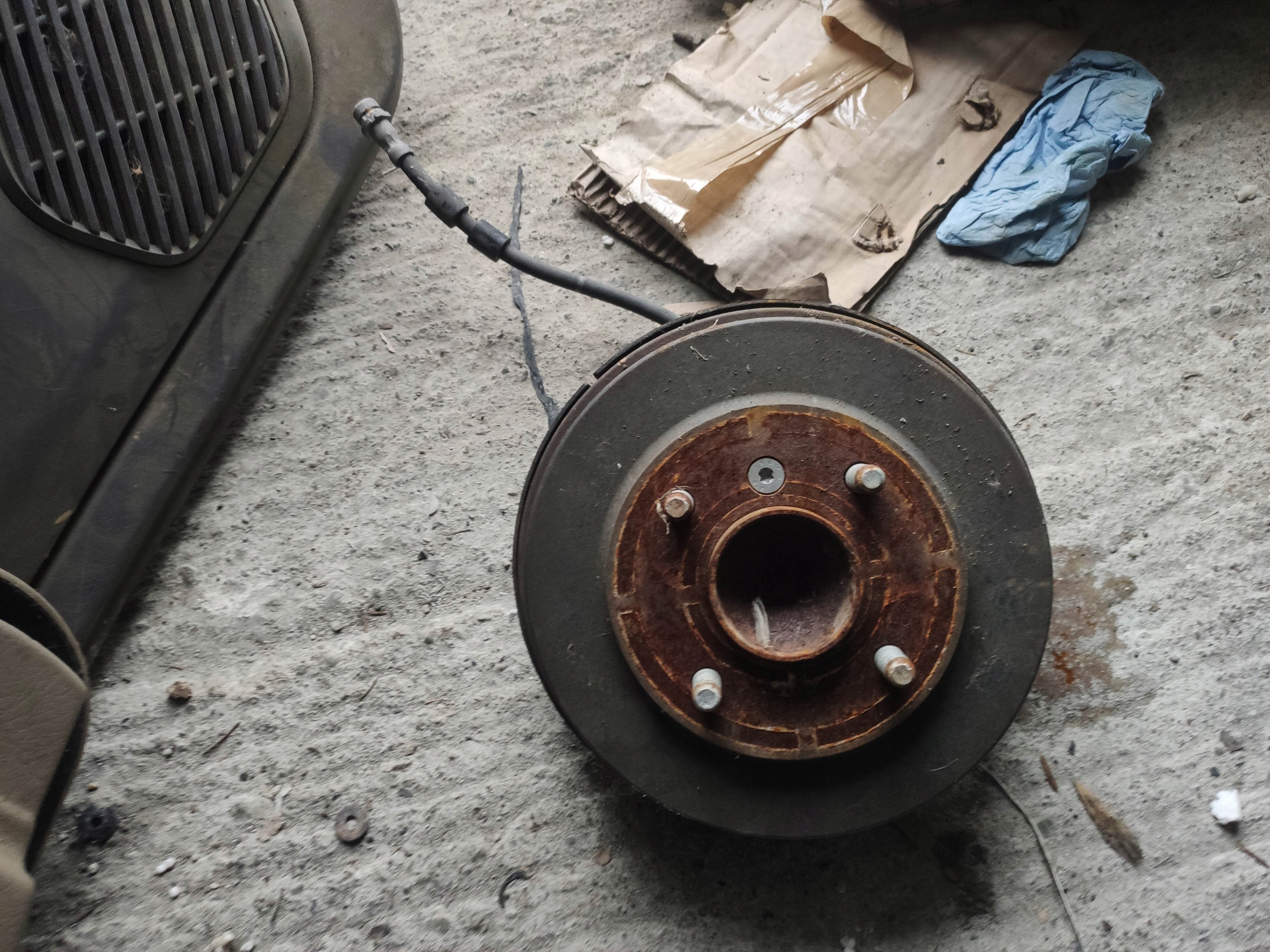 СТУПИЦА БАРАБАН ЛЕВЫЙ ЗАД. FORD FIESTA Mk7 Mk8 17-