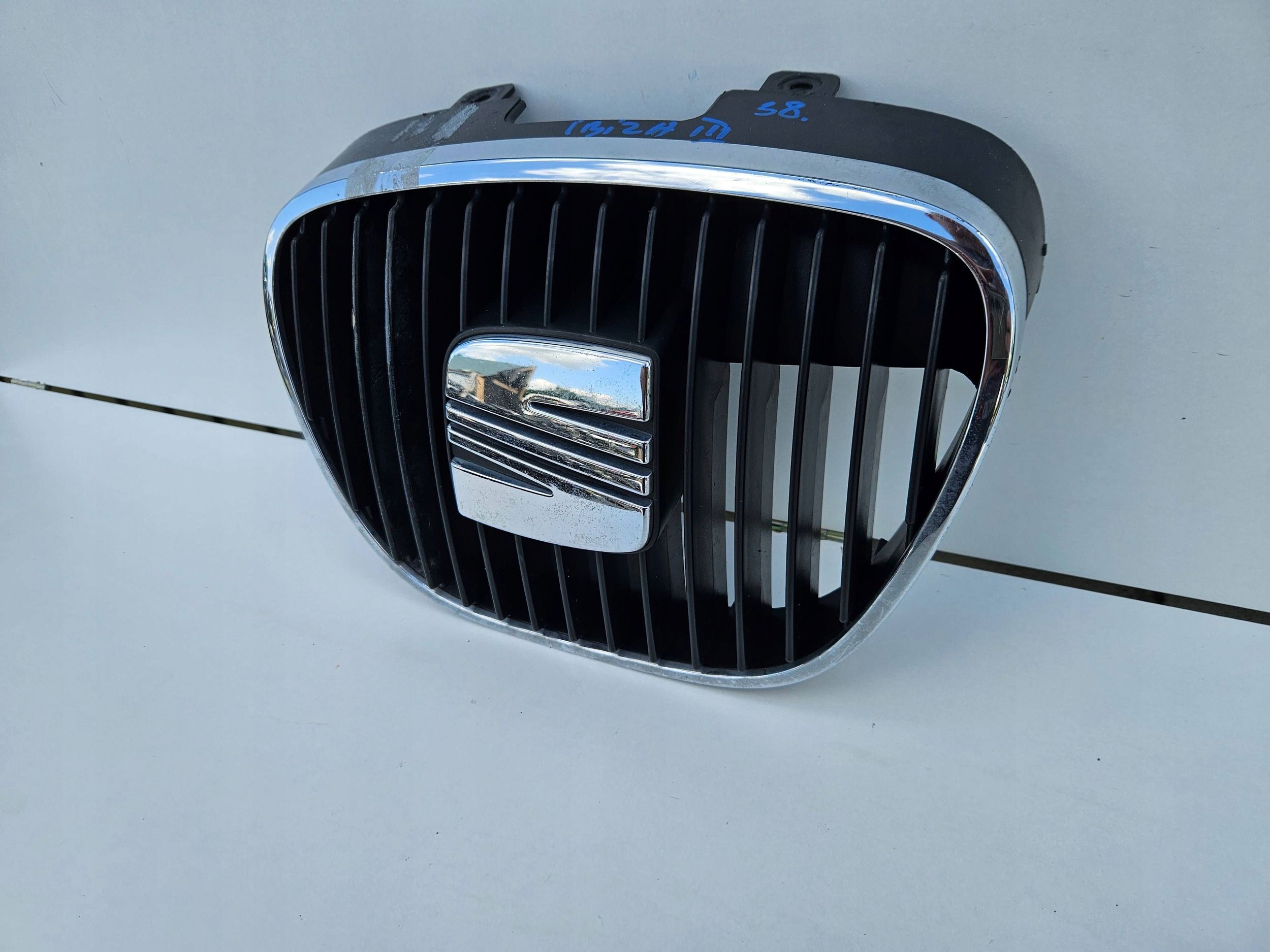 Seat Ibiza III 3 6L0 grill front bumper grille front