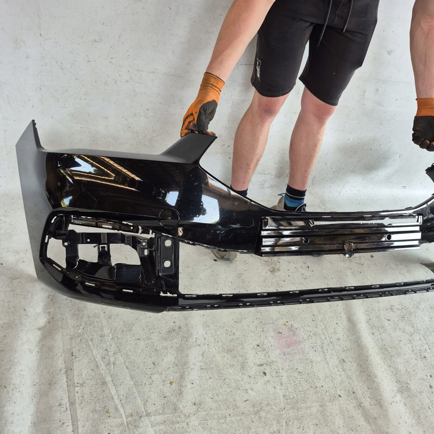 SEAT LEON IV 4 20-> bumper front front PDC
