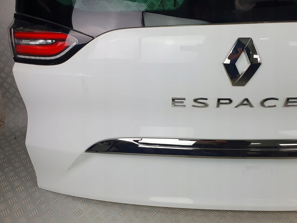 RENAULT ESPACE V 5 LIFT SPOILER KLAPA SZYBA LAMPA TYŁ TYLNA KOMPLETNA Producent części Renault OE