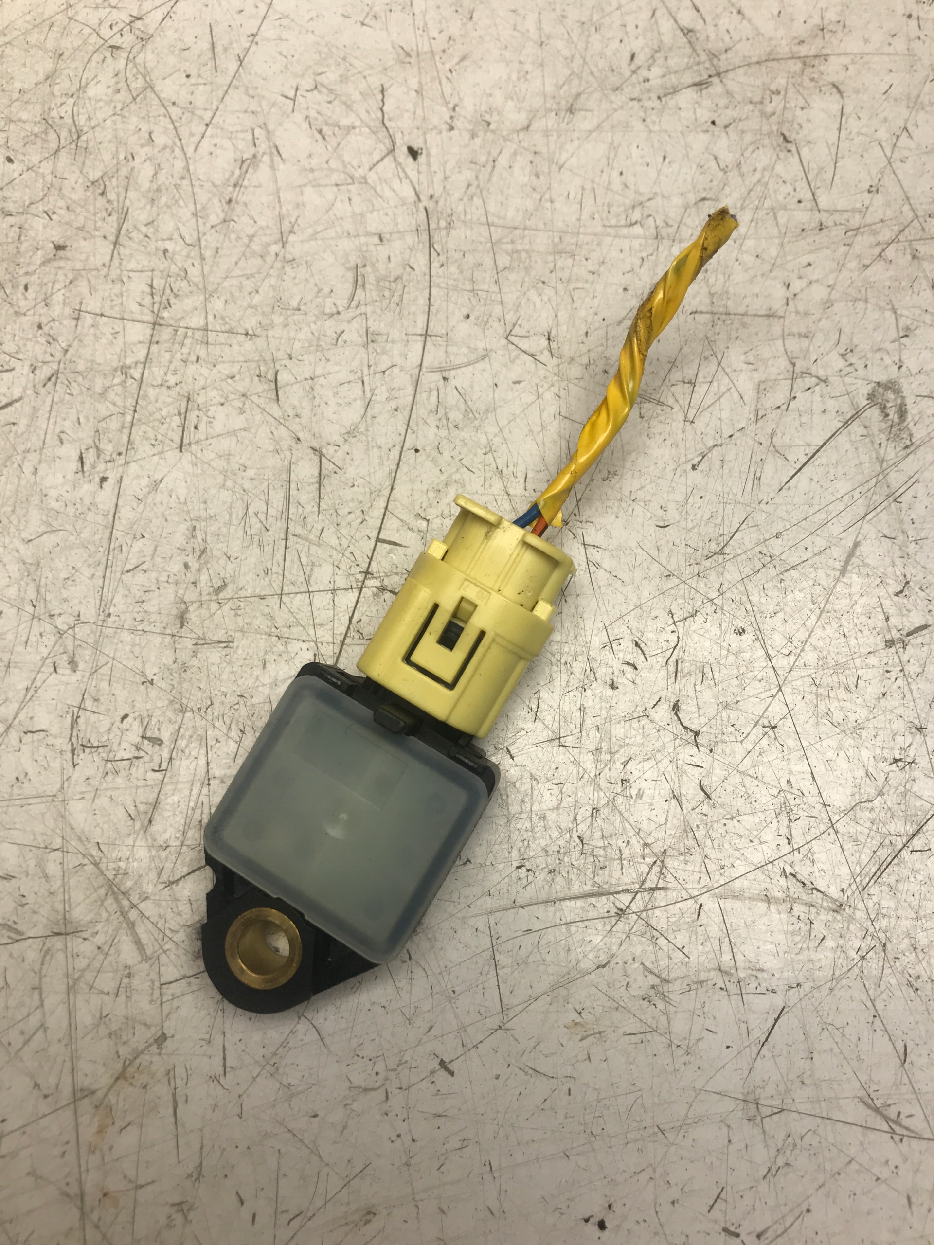 Sensor SENSOR Beschleunigungs- HYUNDAI I30 95920-3K000