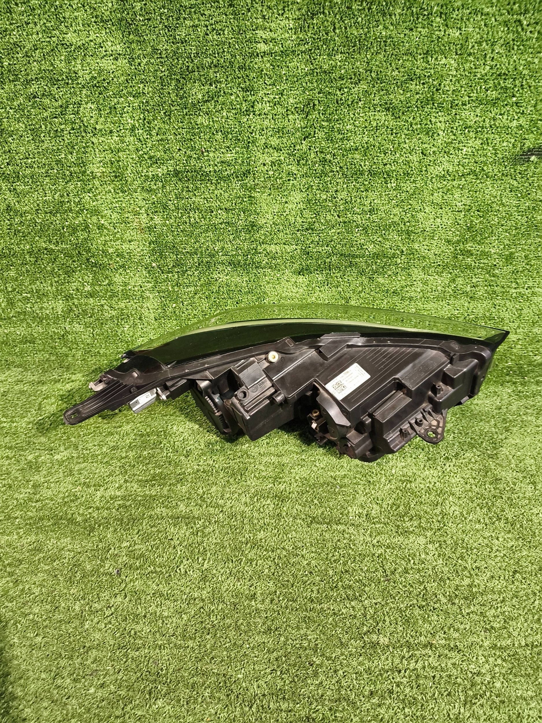 REFLEKTOR left front OPEL CROSSLAND X 17- FULL LED NR.R1499