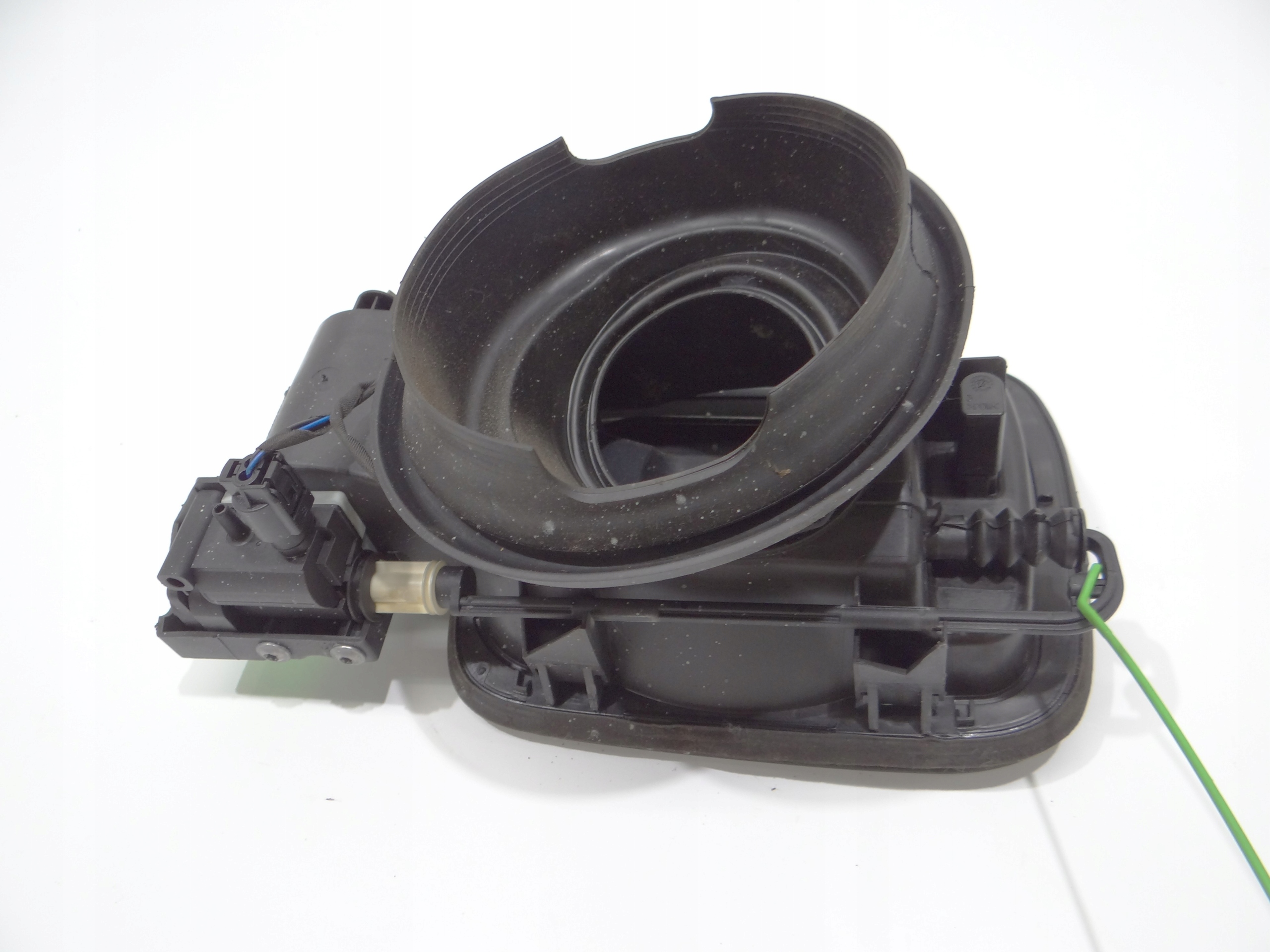 BMW X1 E84 LCI KLAPKA WLEWU PALIWA OE B39 Producent części BMW OE