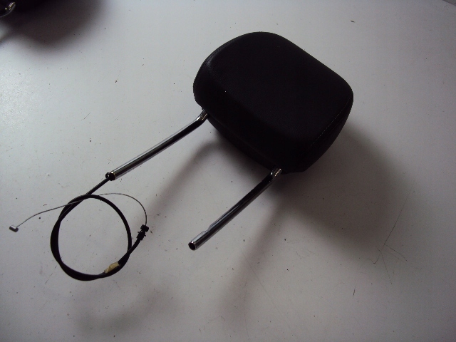 ПІДГОЛІВНИК ПРАВИЙ ПЕРЕДНІЙ KIA SPORTAGE III LIFT 2014-