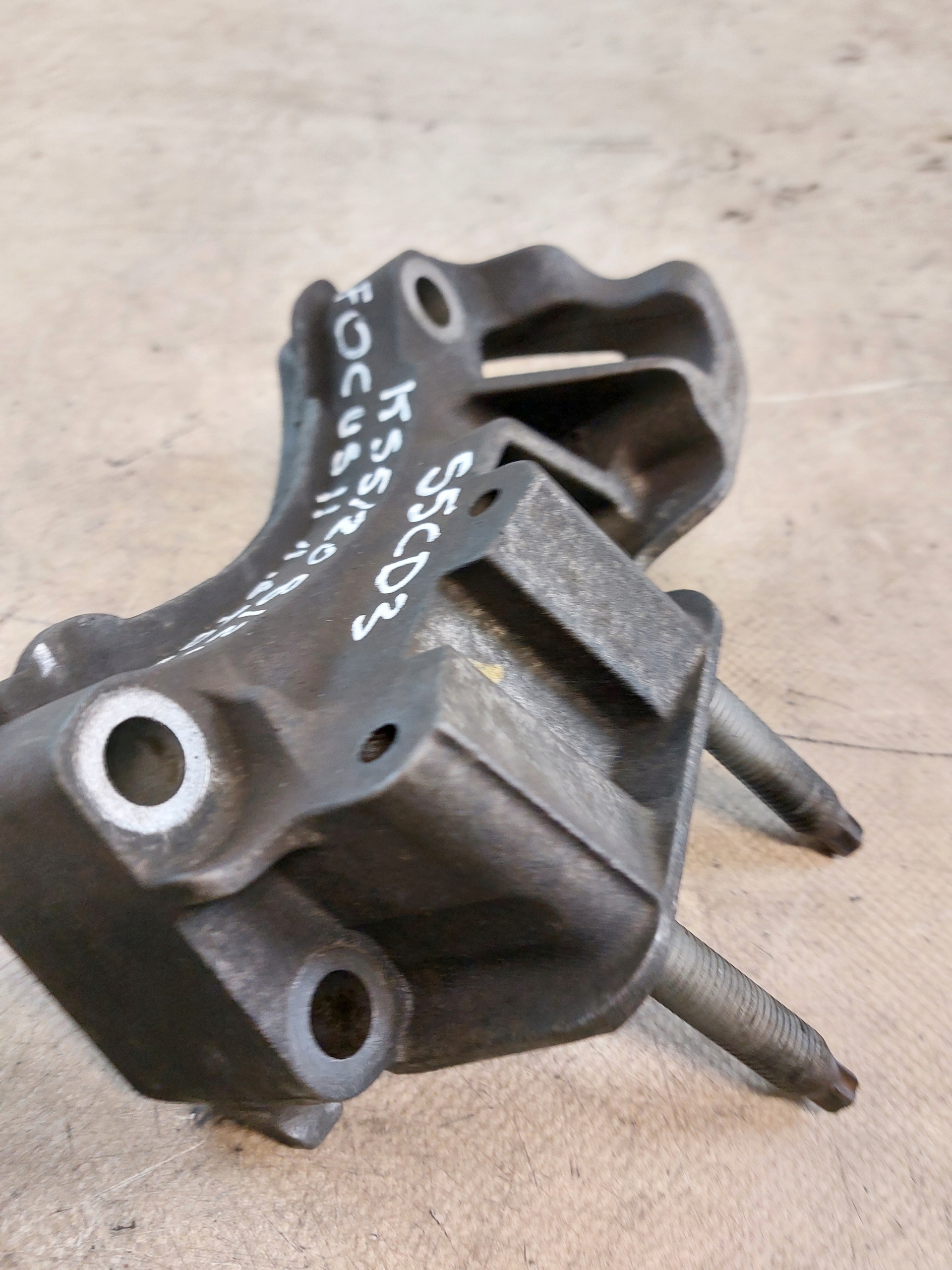 engine mount FORD FOCUS MK2 1.6TDCI