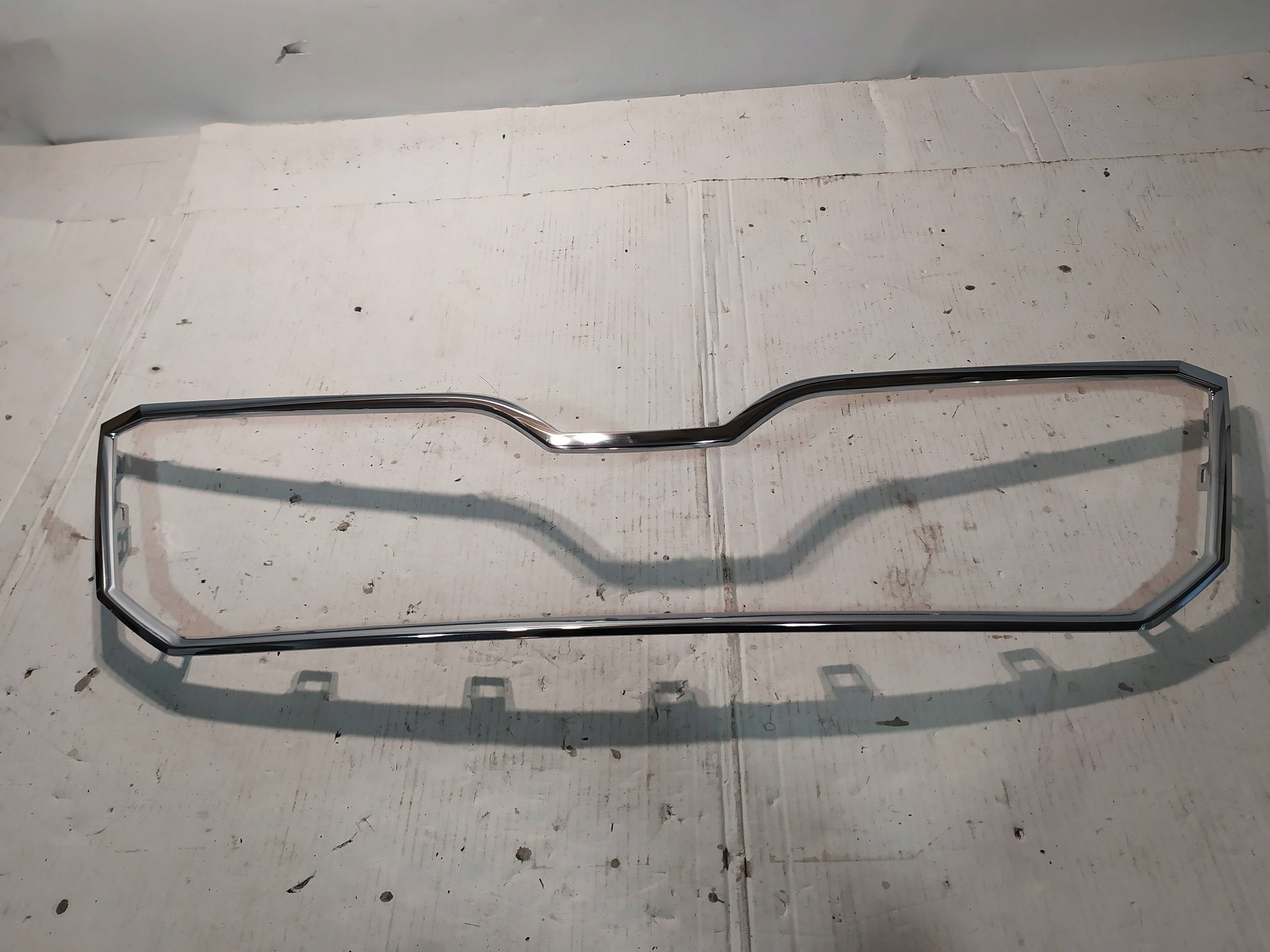 Skoda Superb 3U Kühlergrill FRONTGRILL Kühlergitter 3V0853761 - Thumbnail 2