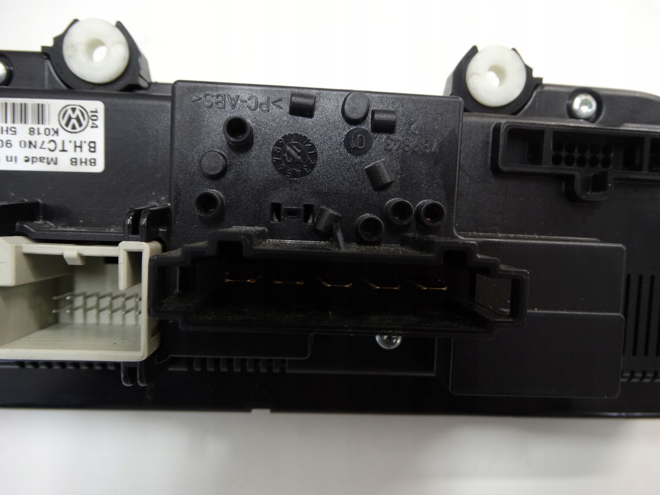 PANEL klími klimatizaci VW PASSAT B7 5HB009751