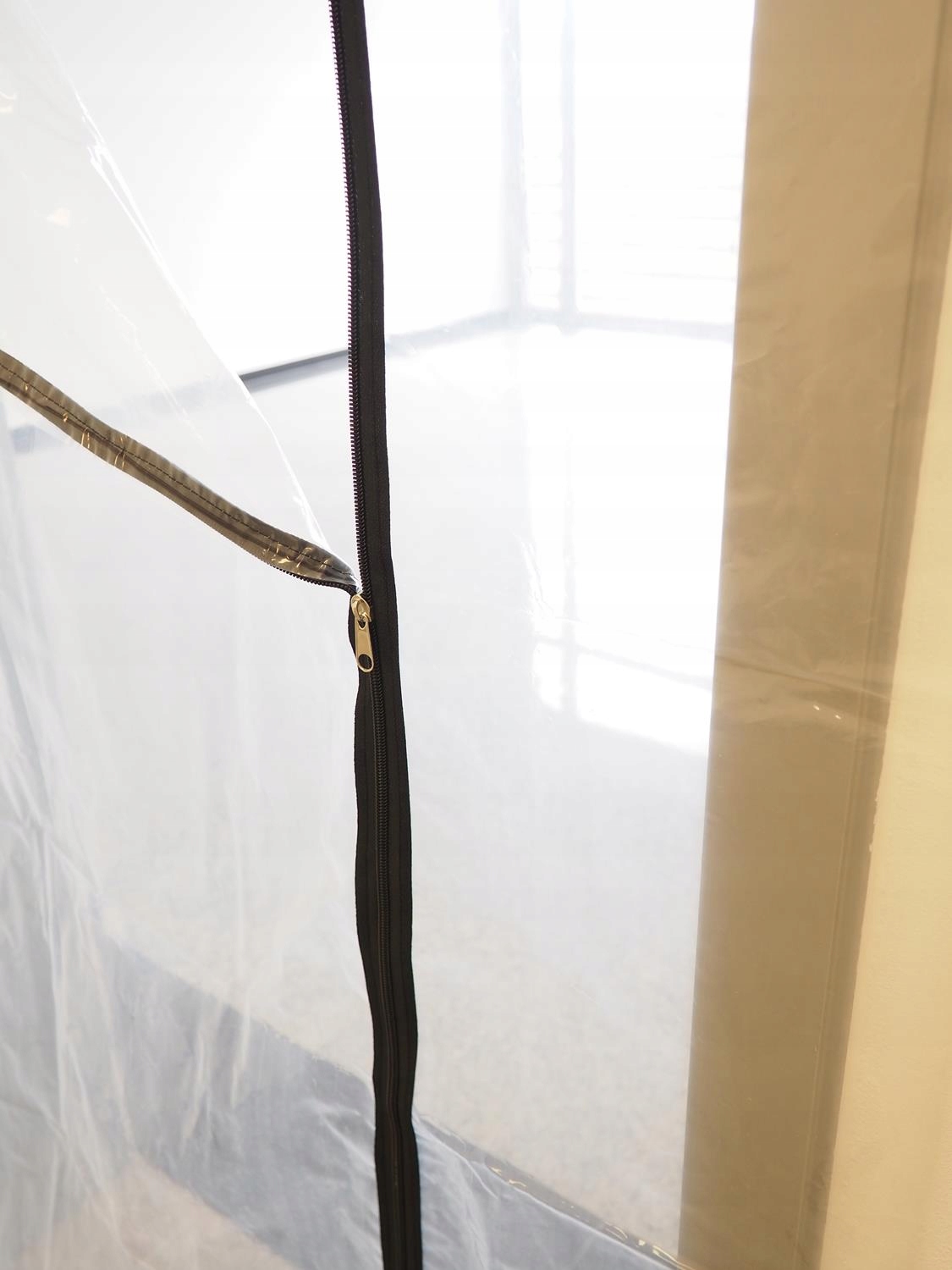 DRZWI REMONTOWE FOLIOWE PRZECIWPYŁOWE KURTYNA TYP C gruba folia mocna taśma Wysokość produktu 220 cm