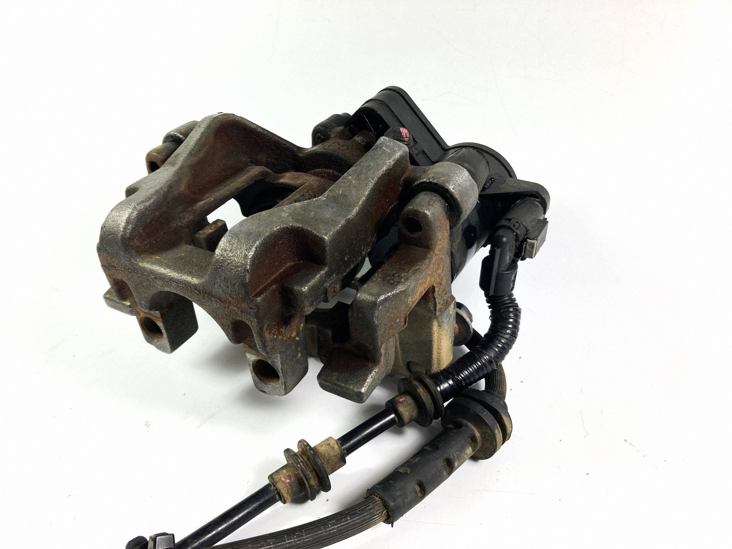 caliper brake rear part right Chrysler Pacifica 2017-2026 [