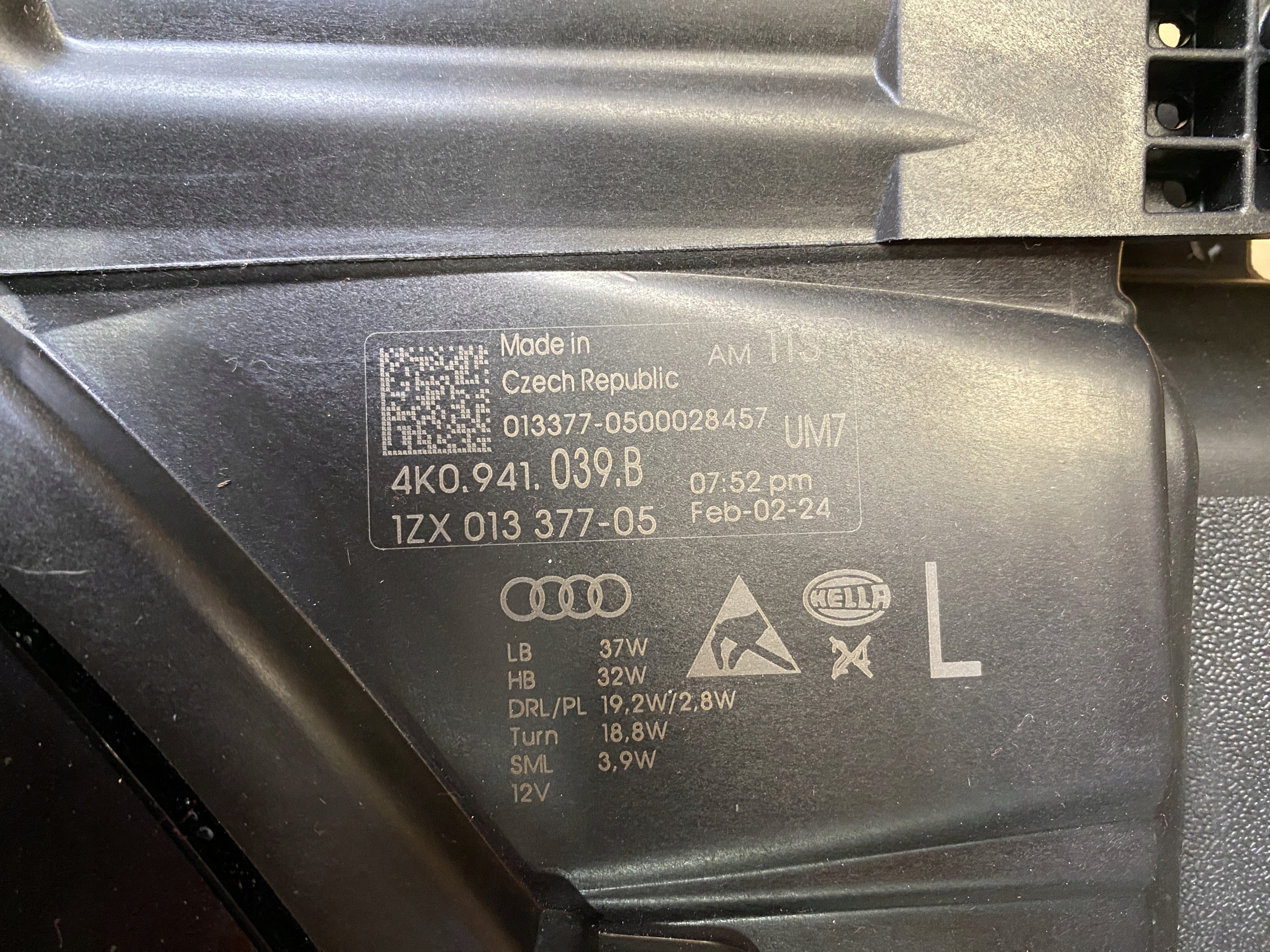 AUDI A6 4K C8 LAMPA LEWA MATRIX BEAM 4K0941039B Strona zabudowy lewa