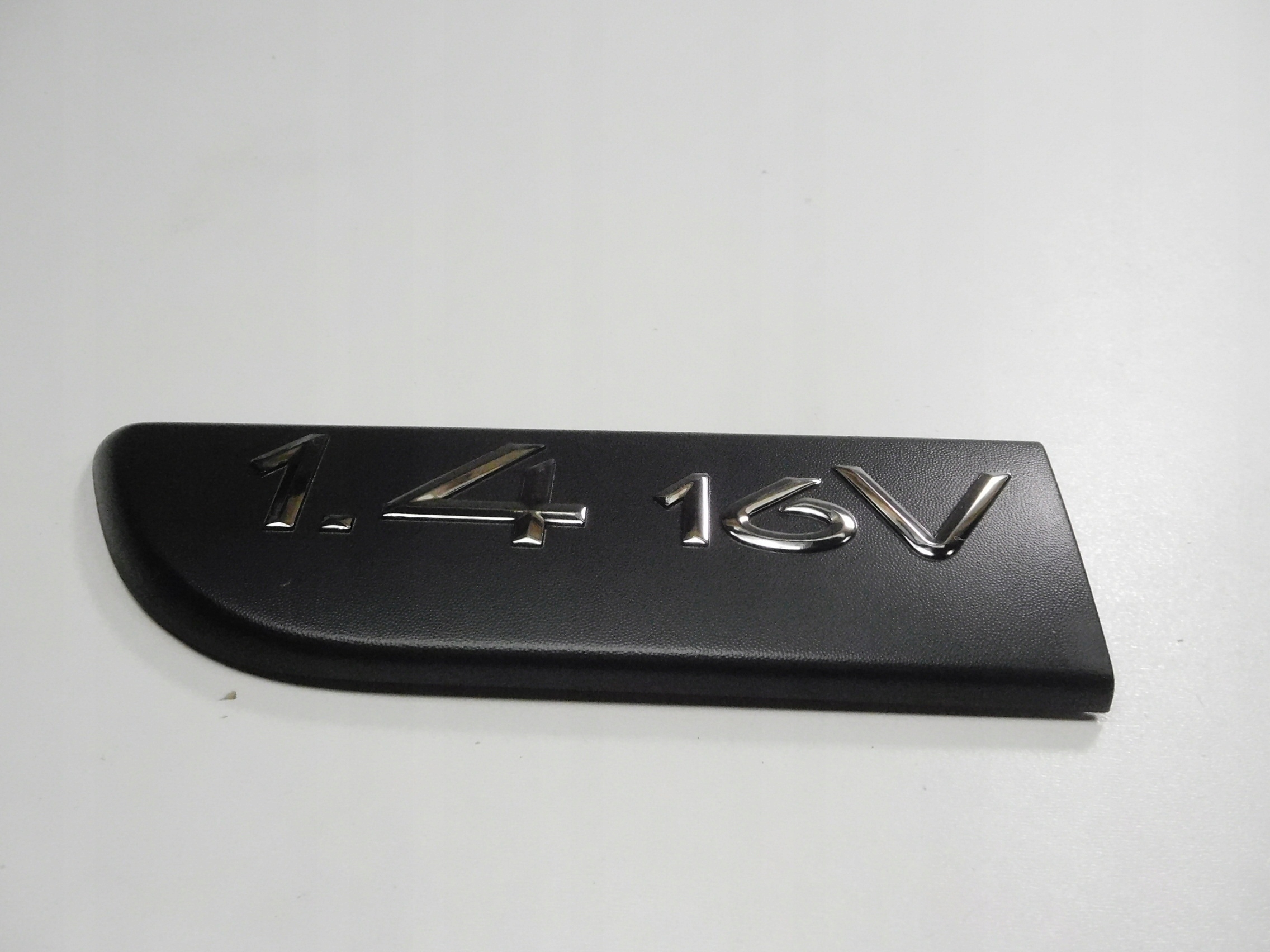 молдинг двери renault MEGANE 2 левый 8200209129
