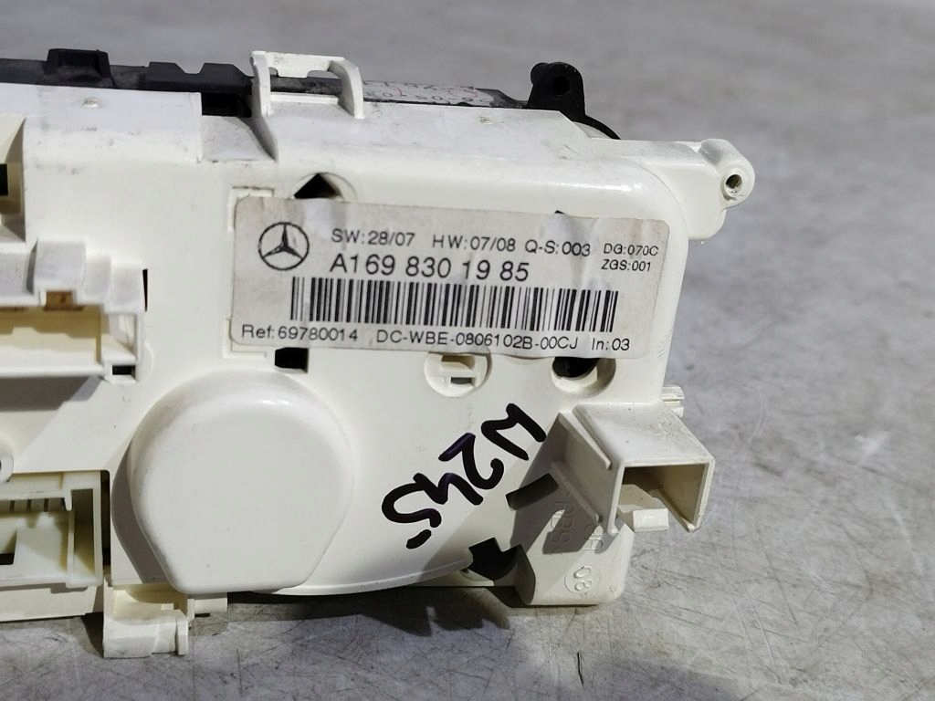 Mercedes B klasa W245 panel BOCCHETTE A1698301985