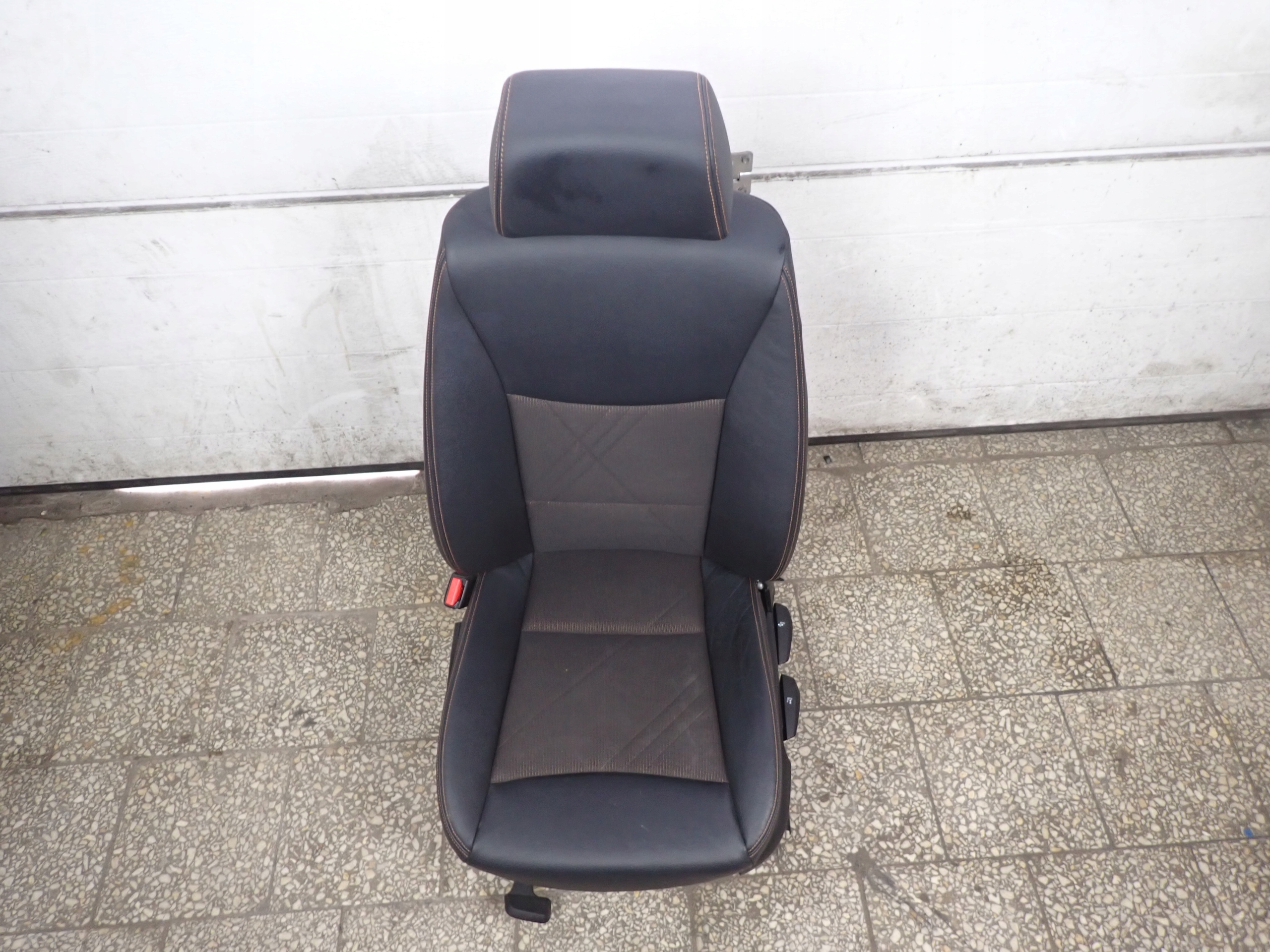 BMW X4 F26 СТУЛ ЛЕВЫЙ ПЕРЕД SKORA