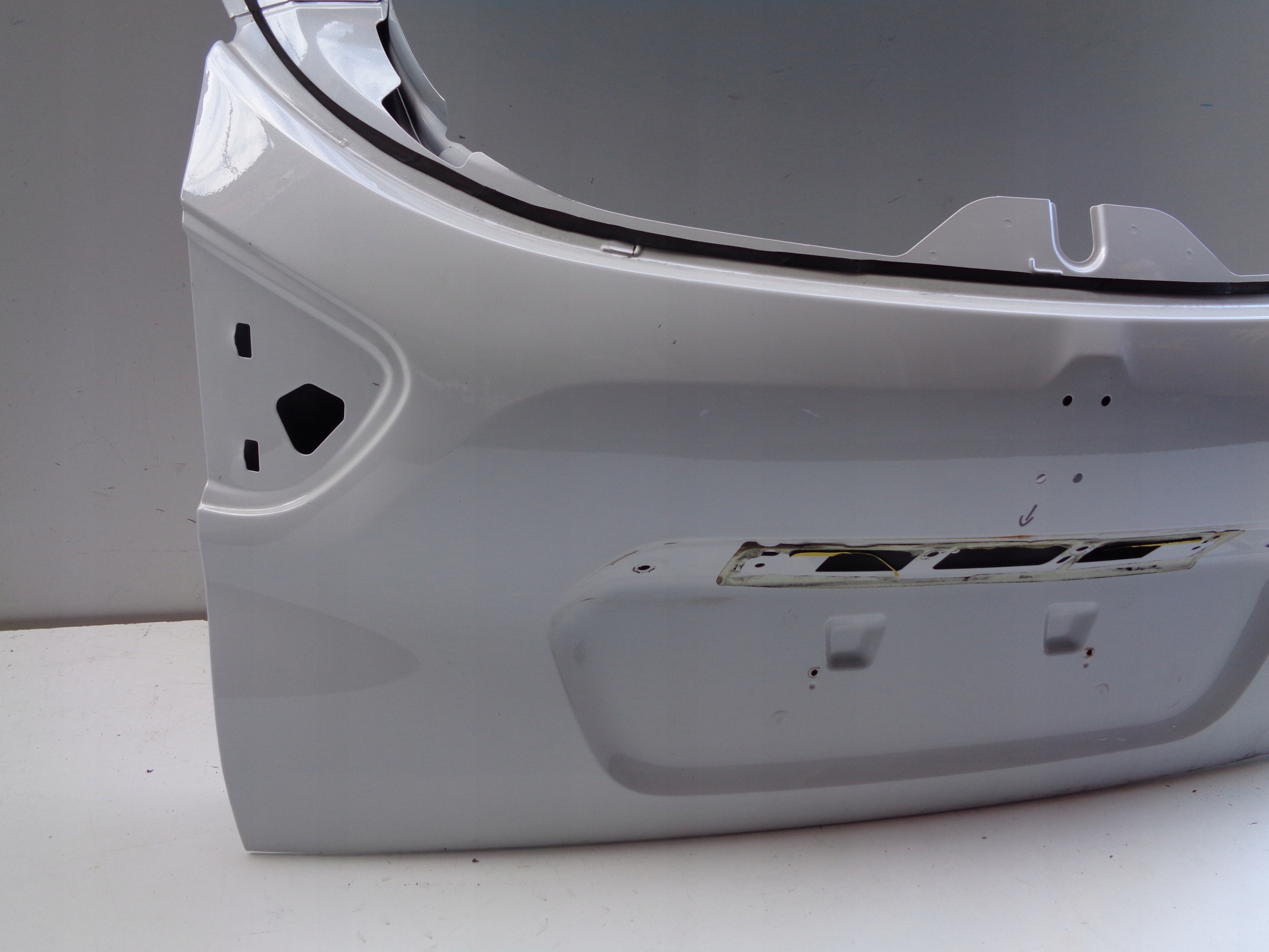 Heckklappe RENAULT CAPTUR 13- NR 48334