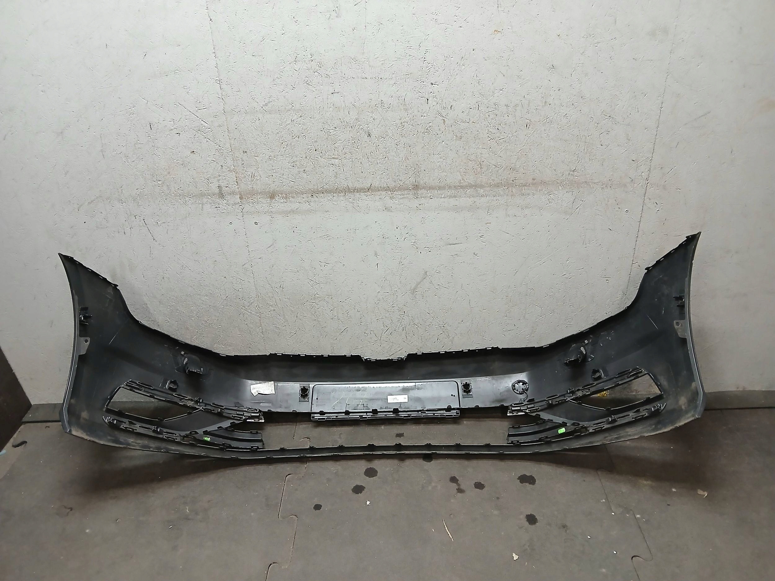 nárazník přední předek Volkswagen Golf VII