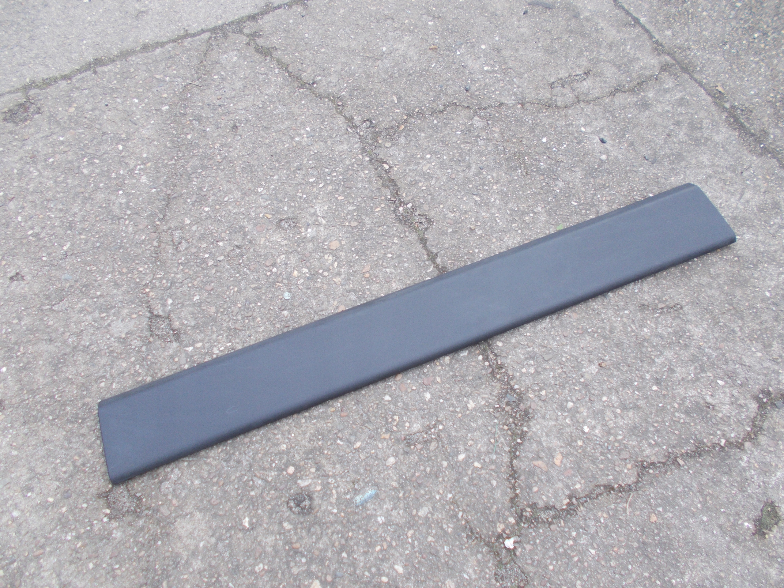 RENAULT MASTER III LIFT IV moulding left side 828210160R
