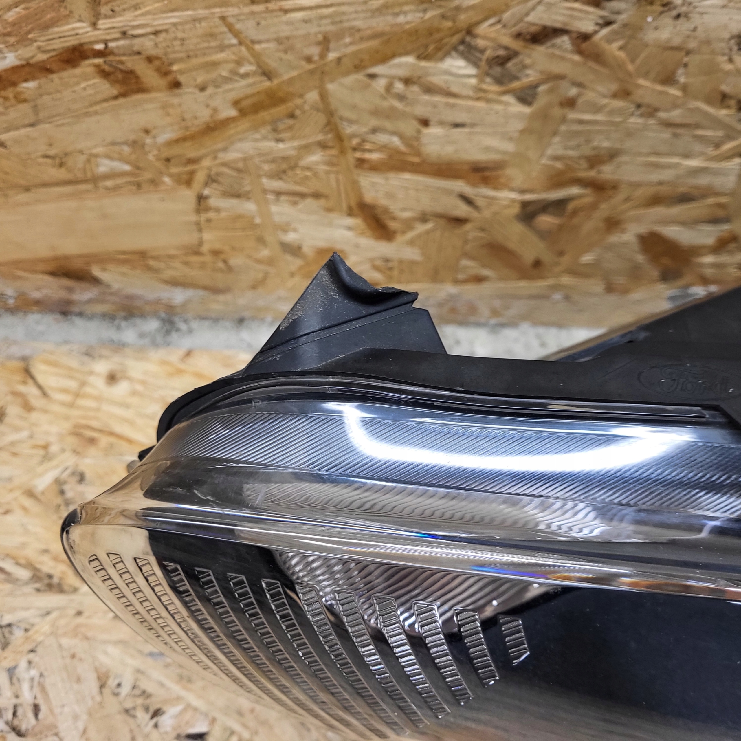 FORD FIESTA MK7 12-17LIFT light left left front