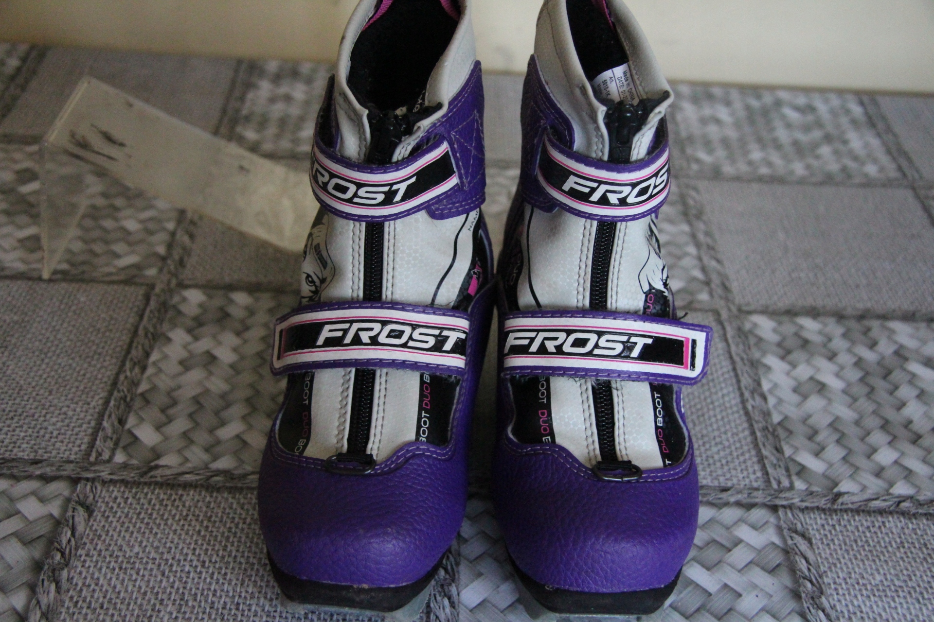 ALPINA FROST NNN - ROZ.30/19,5CM Model FROST