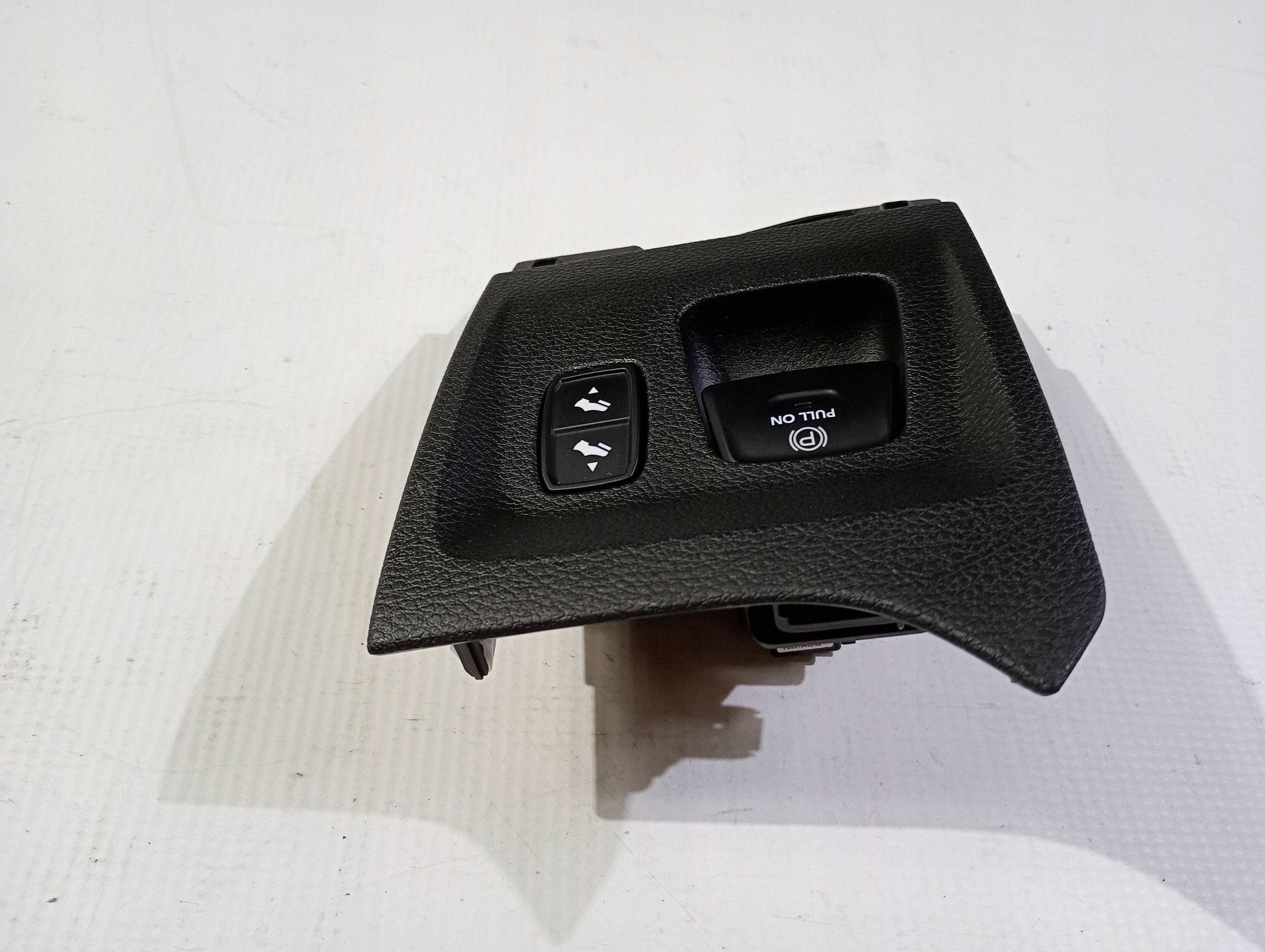 button switch guzik electric brake Dodge RAM 1500 2019