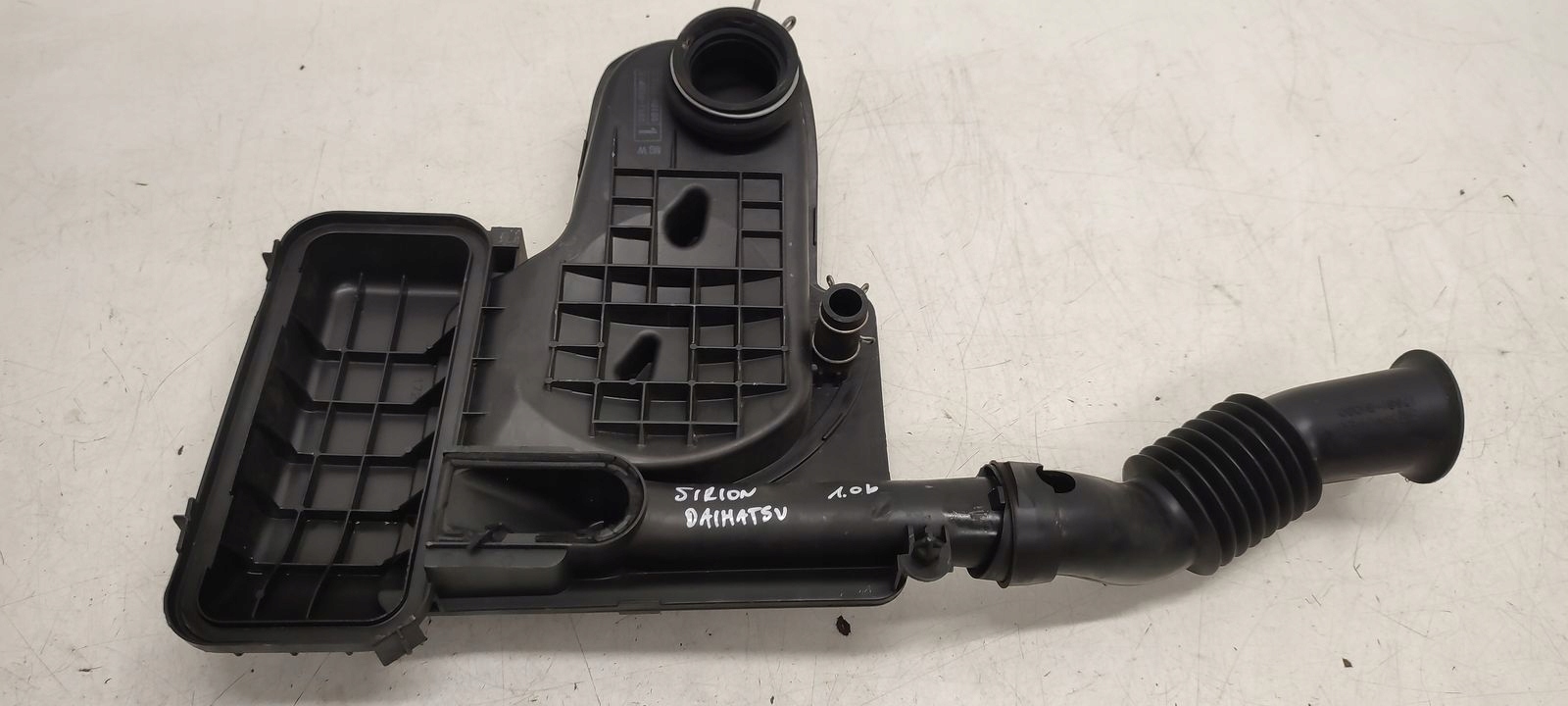 Gehäuse filter luft Daihatsu Sirion II 1,0