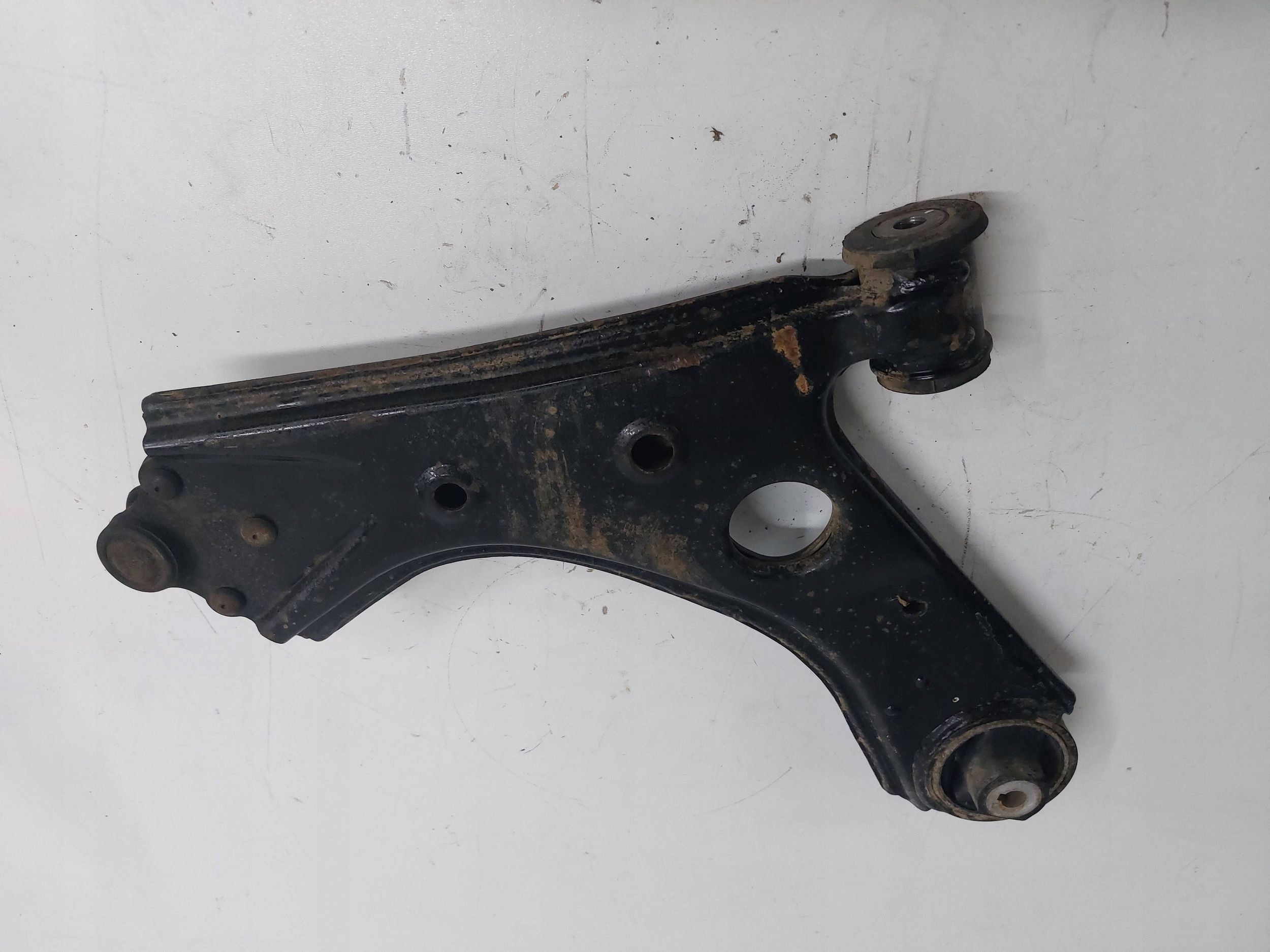 FIAT DOBLO II COMBO D 10-22r arm right front