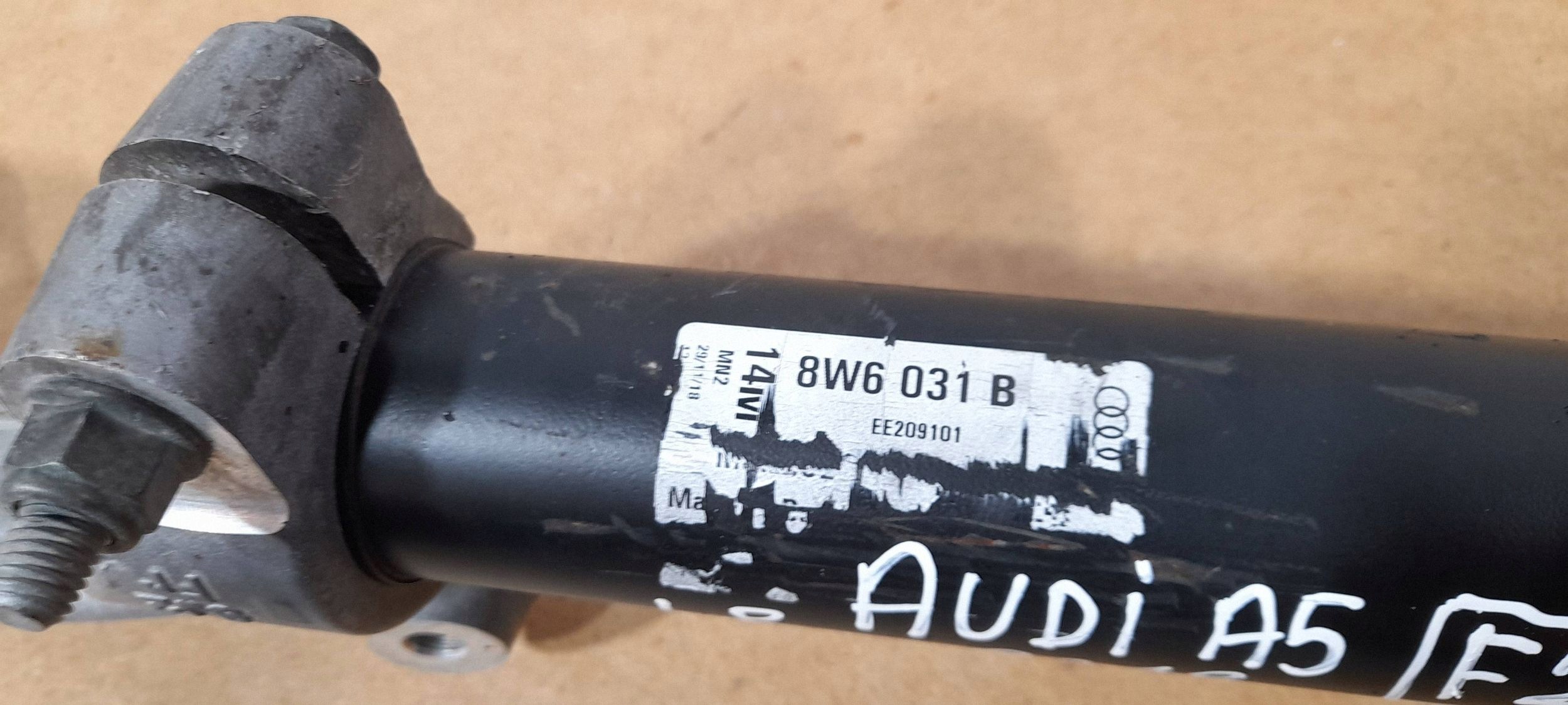 Audi A5 Sportback 8TA shock absorber front left 8W6031B (F28)