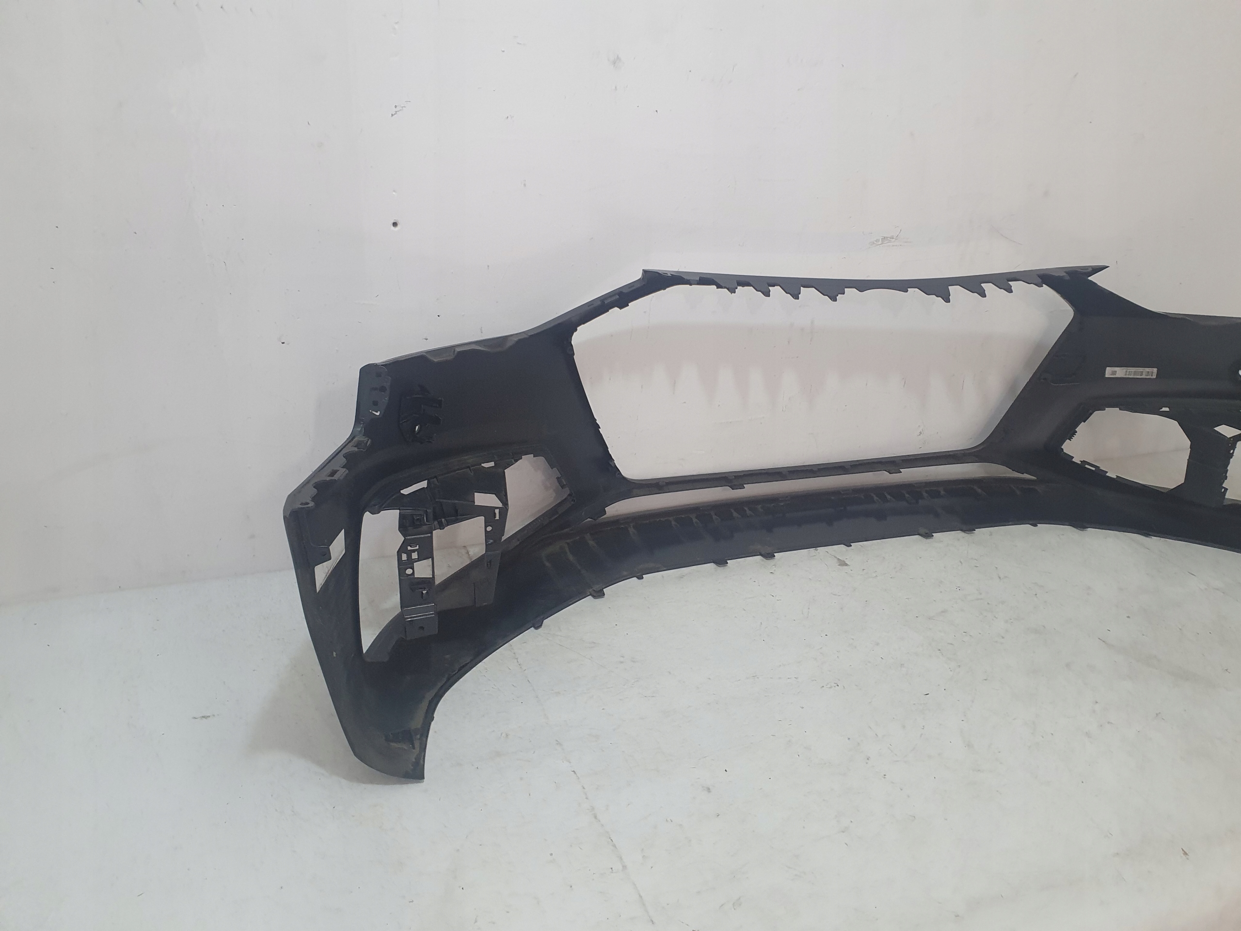 bumper front front AUDI A4 B9 LIFT 8W0807437AH PDC