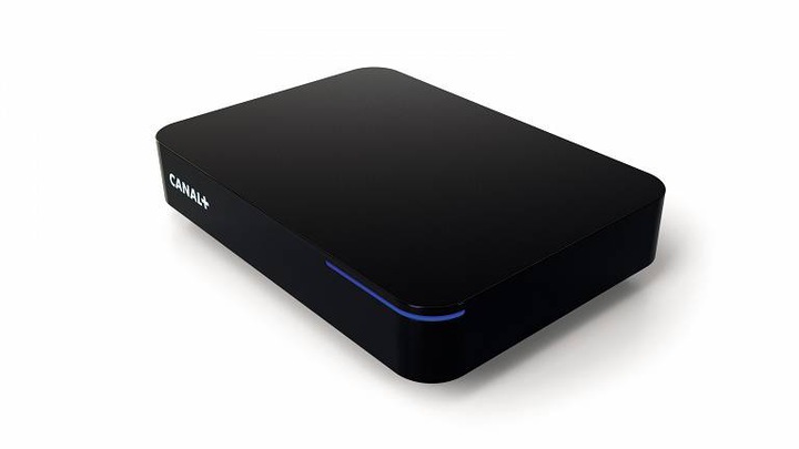 CANAL+ BOX 4K ANDROID+TV NETFLIX HBO MAX Spotify Waga produktu z opakowaniem jednostkowym 0.9 kg