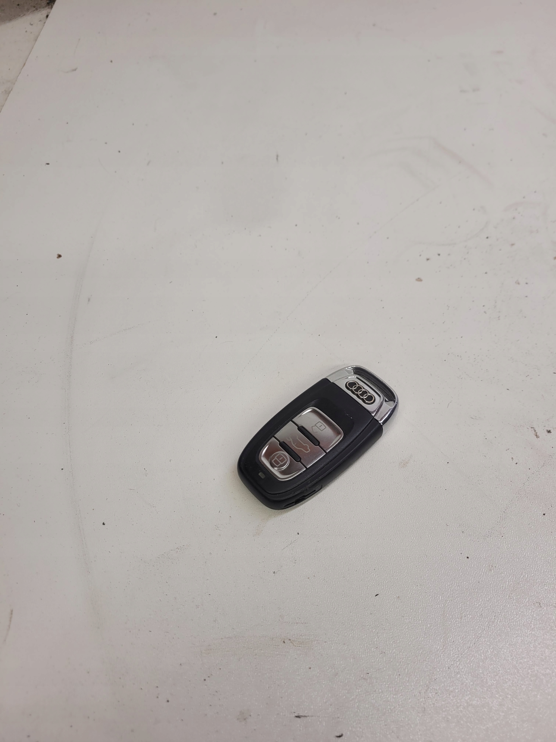 key PILOT AUDI A5 S5 LIFT 8T0959754AB