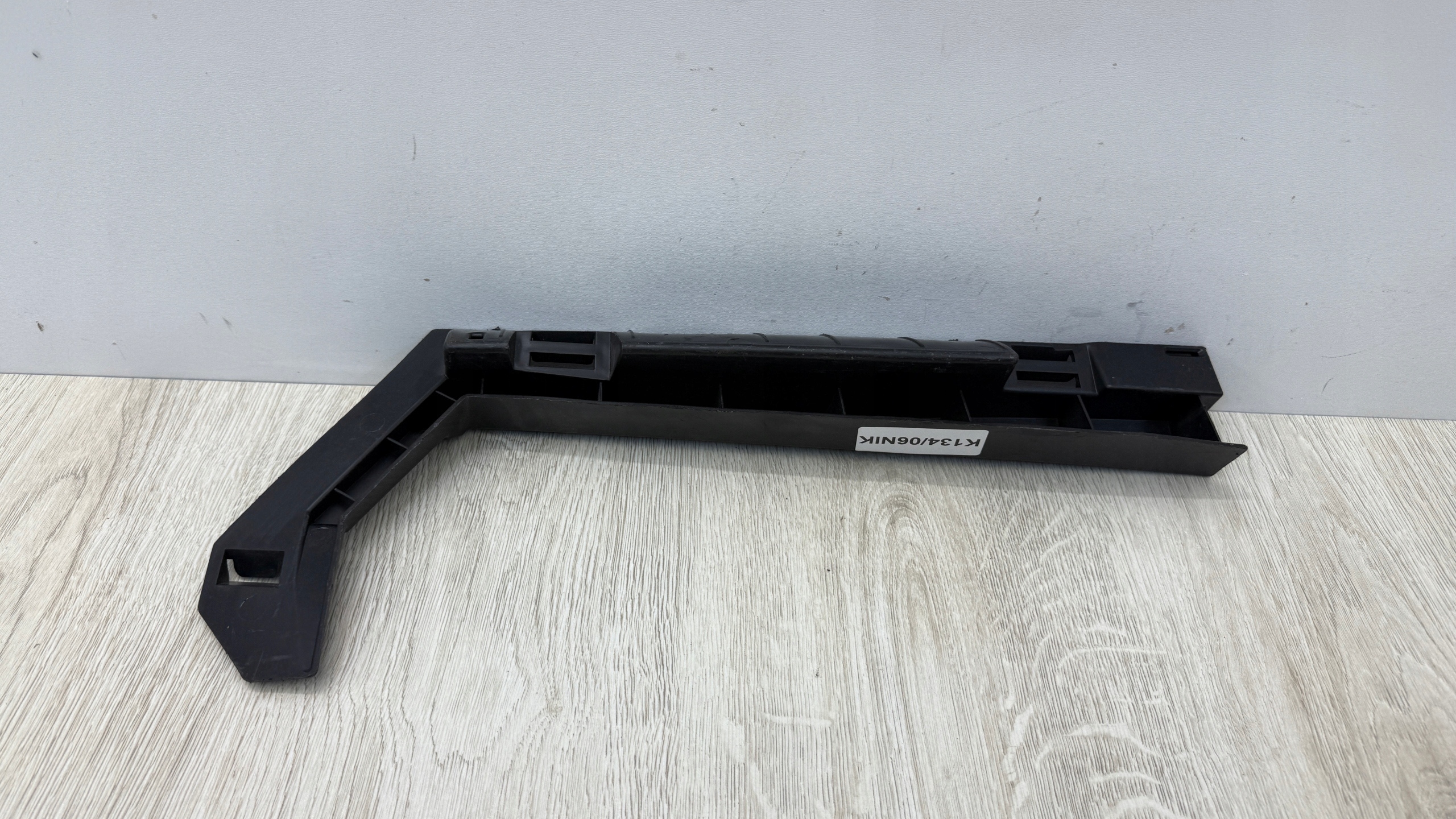 holder grille bumper bracket right TRAFIC 3 III VIVARO B K134/06NIK