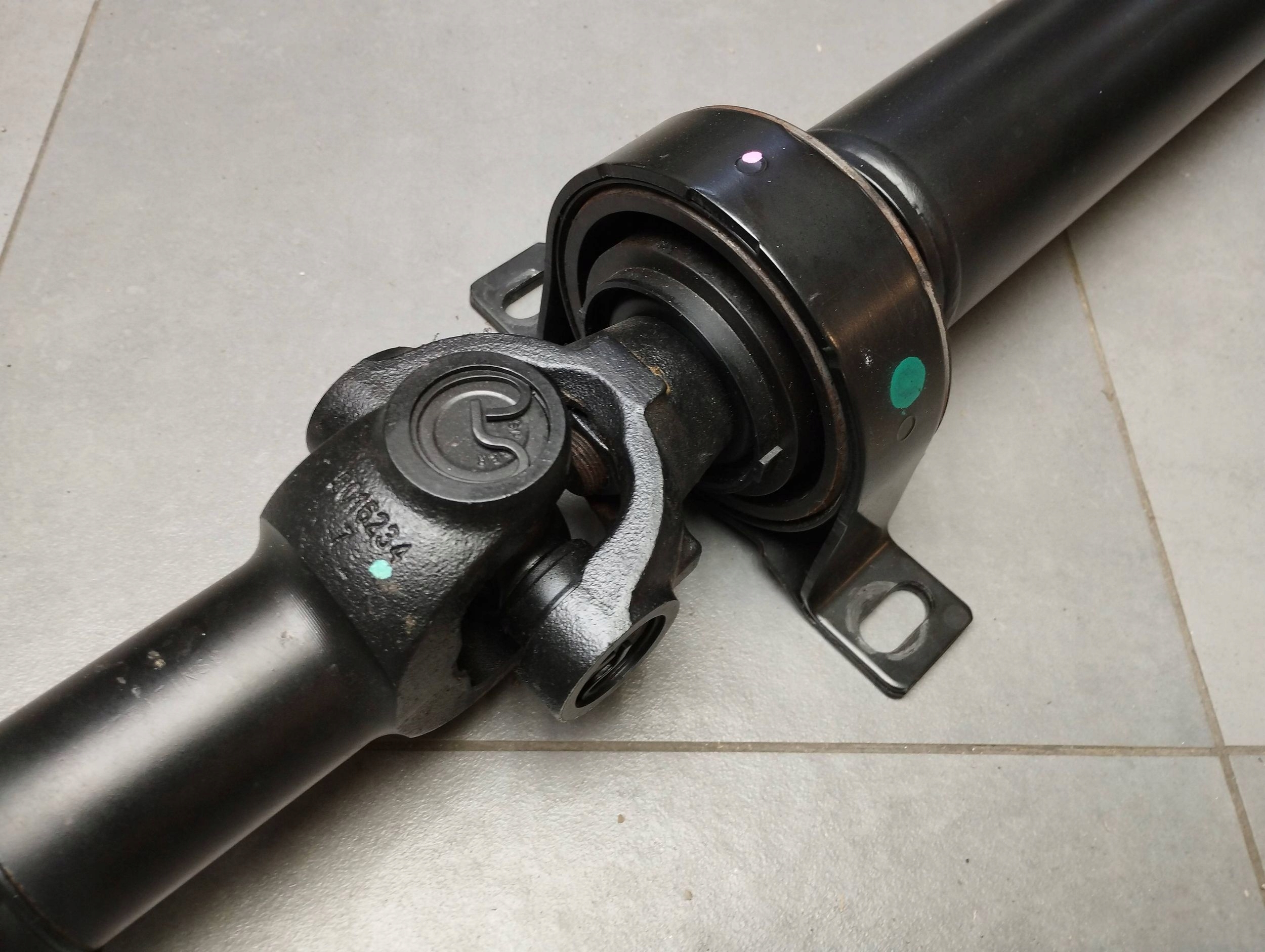 Volkswagen Amarok II cardan MB3W4K145GBC