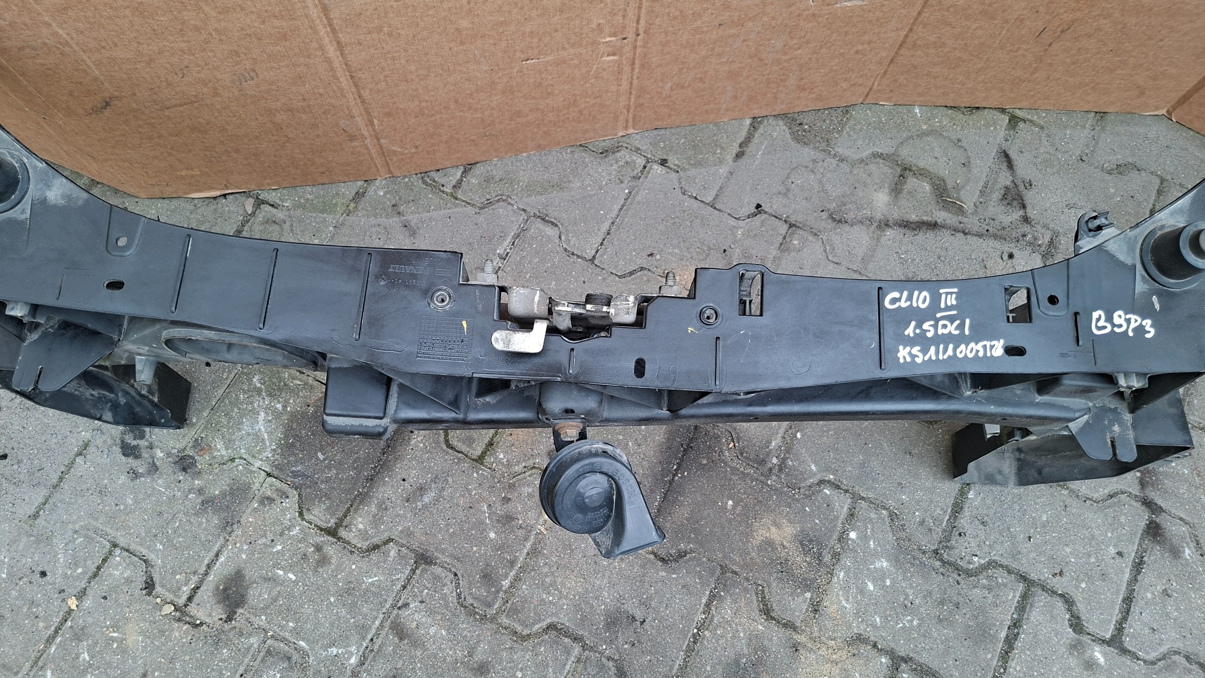support panel for radiators pillar RENAULT CLIO III