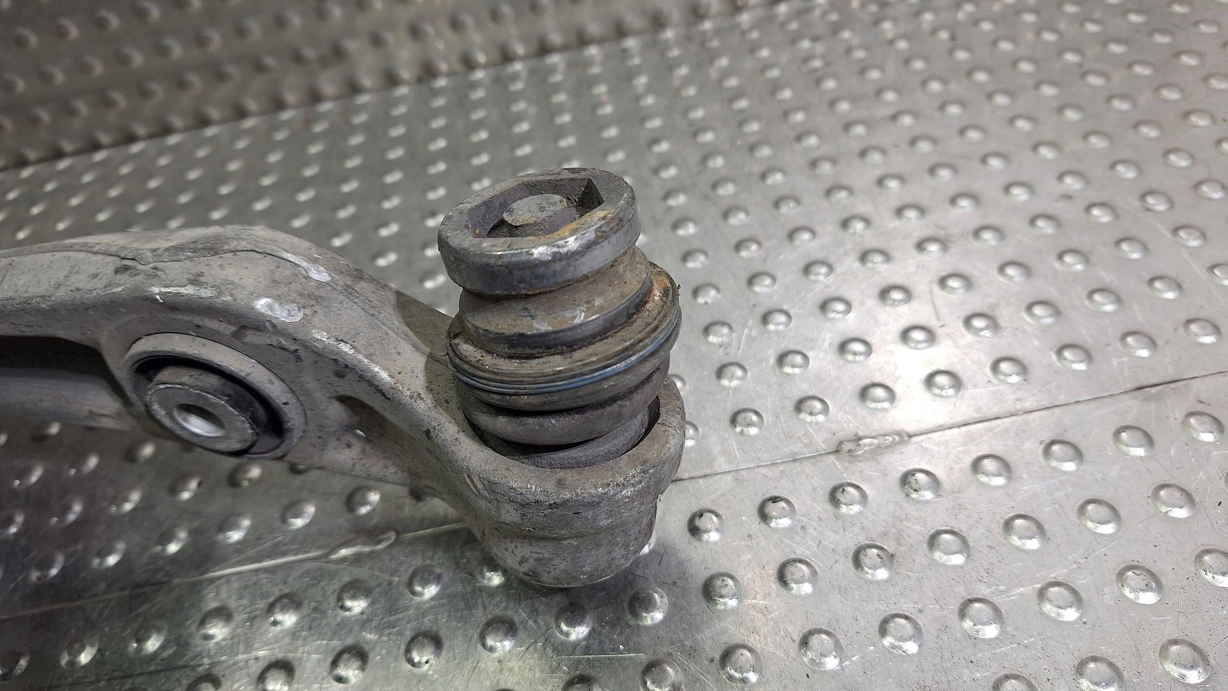 arm right front 8K0407156B AUDI A4 B8 A5 8T A7 A6 C7 Q5 8R