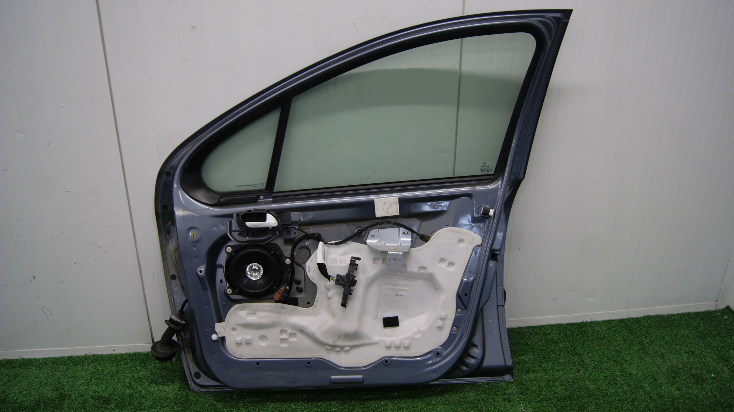 door right front PEUGEOT 207 EZWD