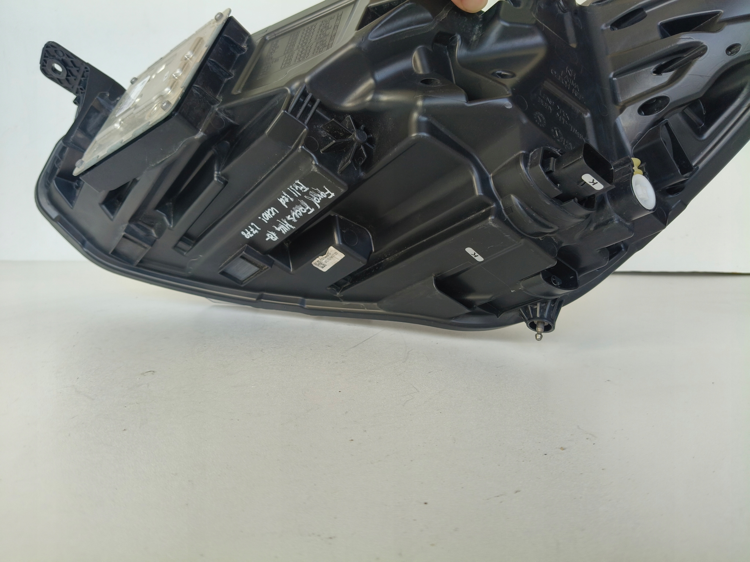 light right REFLEKTOR FORD FOCUS MK4 18- FULL LED