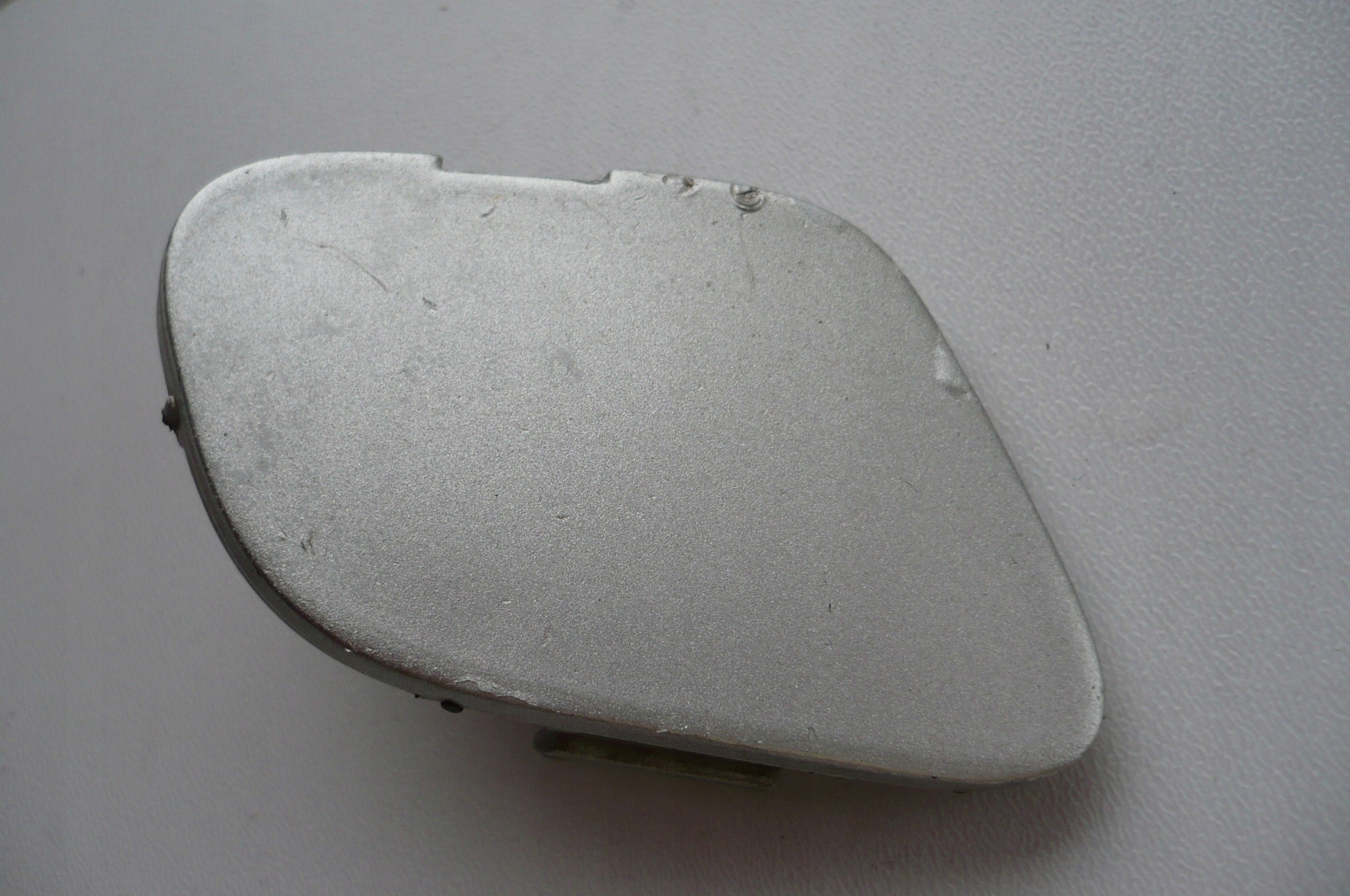 TOYOTA PREVIA II 00-03 towing hook cap bumper front right